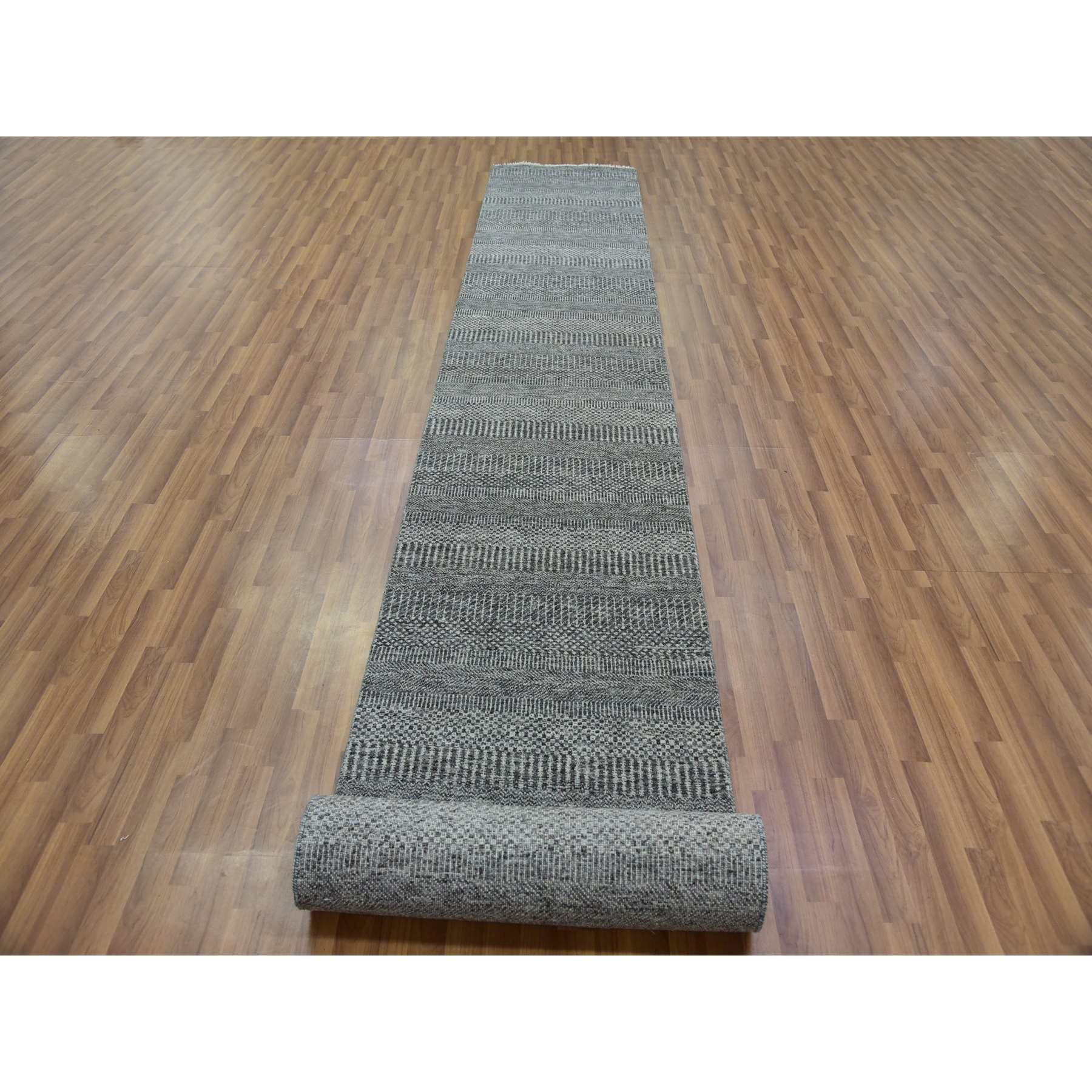 Modern-and-Contemporary-Hand-Knotted-Rug-398660