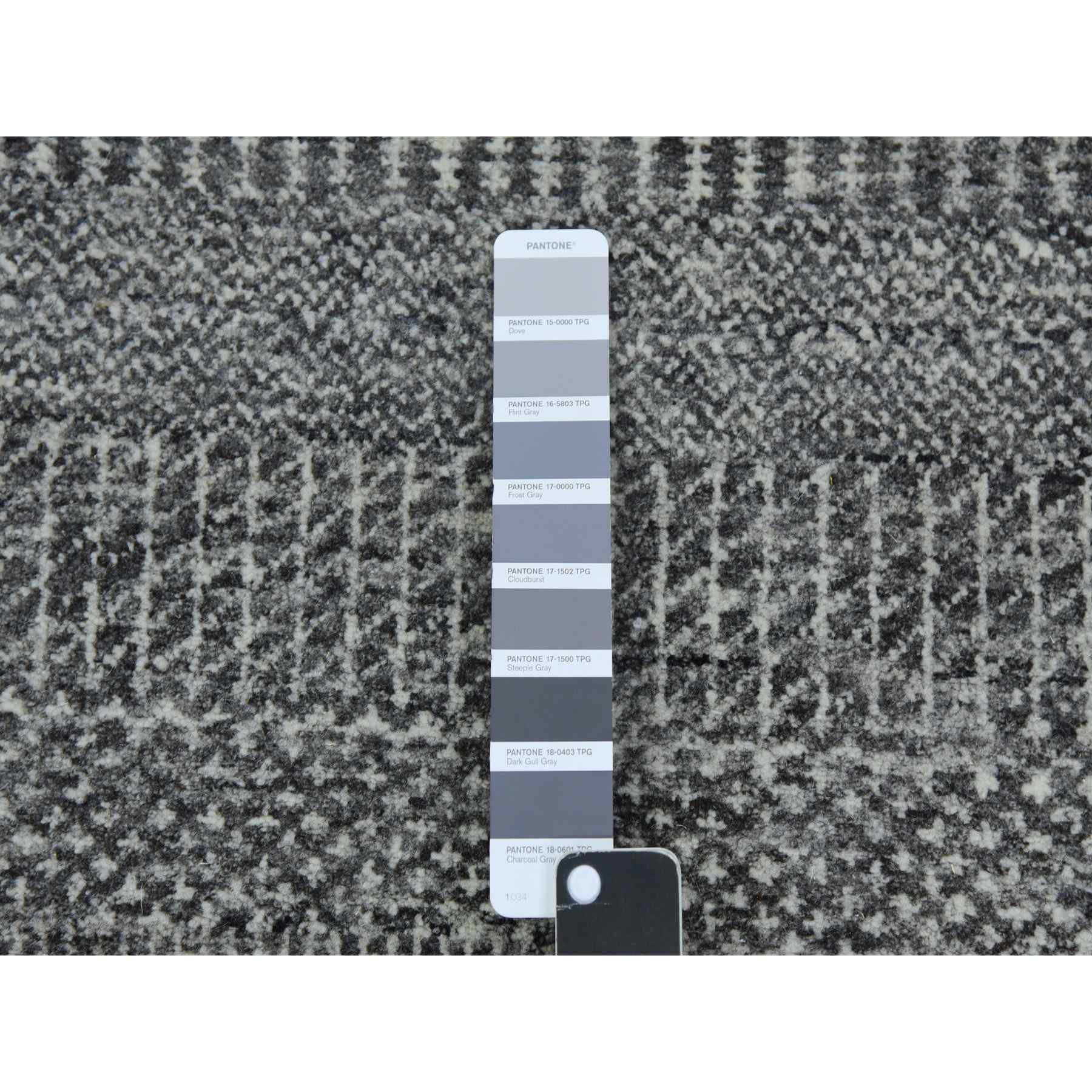 Modern-and-Contemporary-Hand-Knotted-Rug-398660