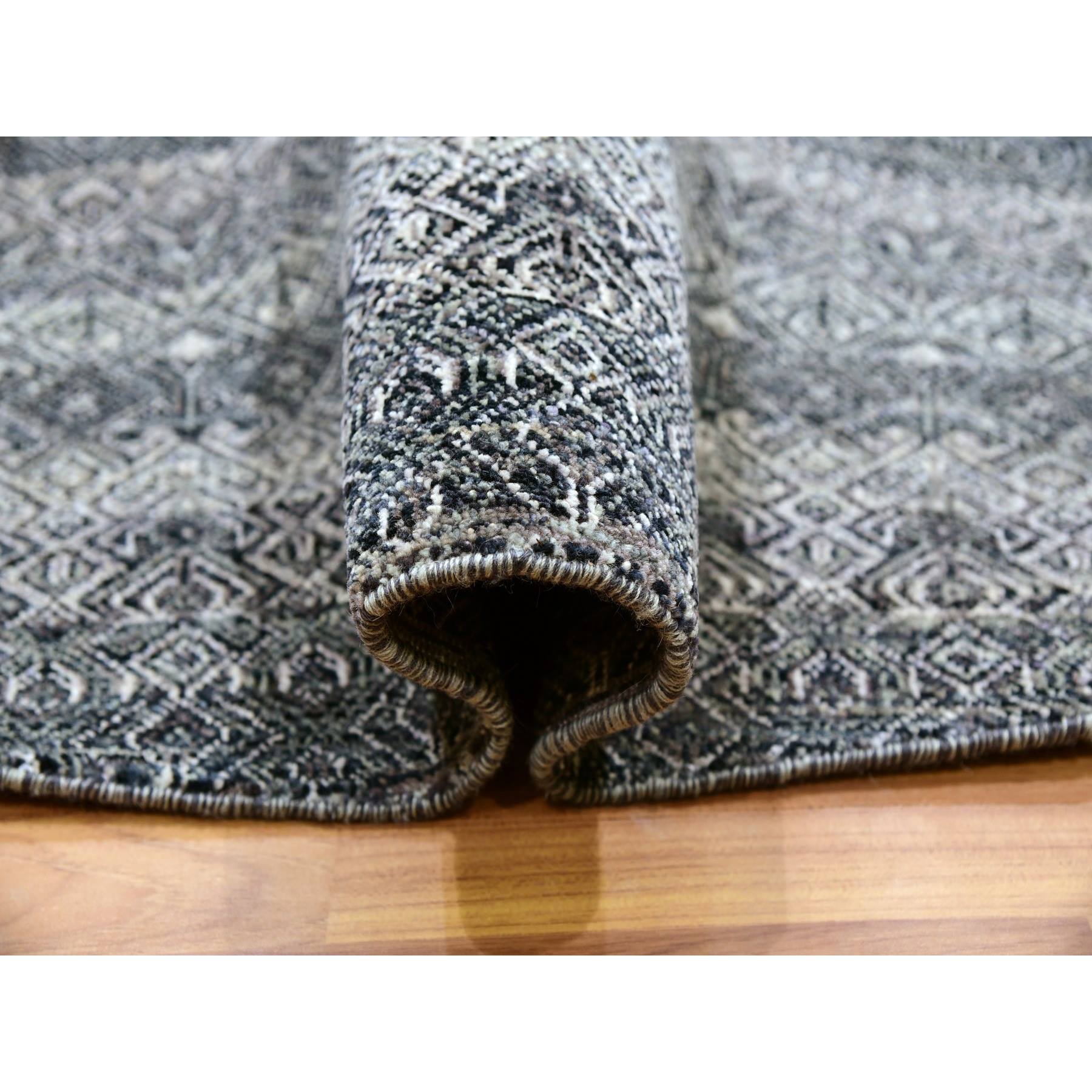 Modern-and-Contemporary-Hand-Knotted-Rug-398925