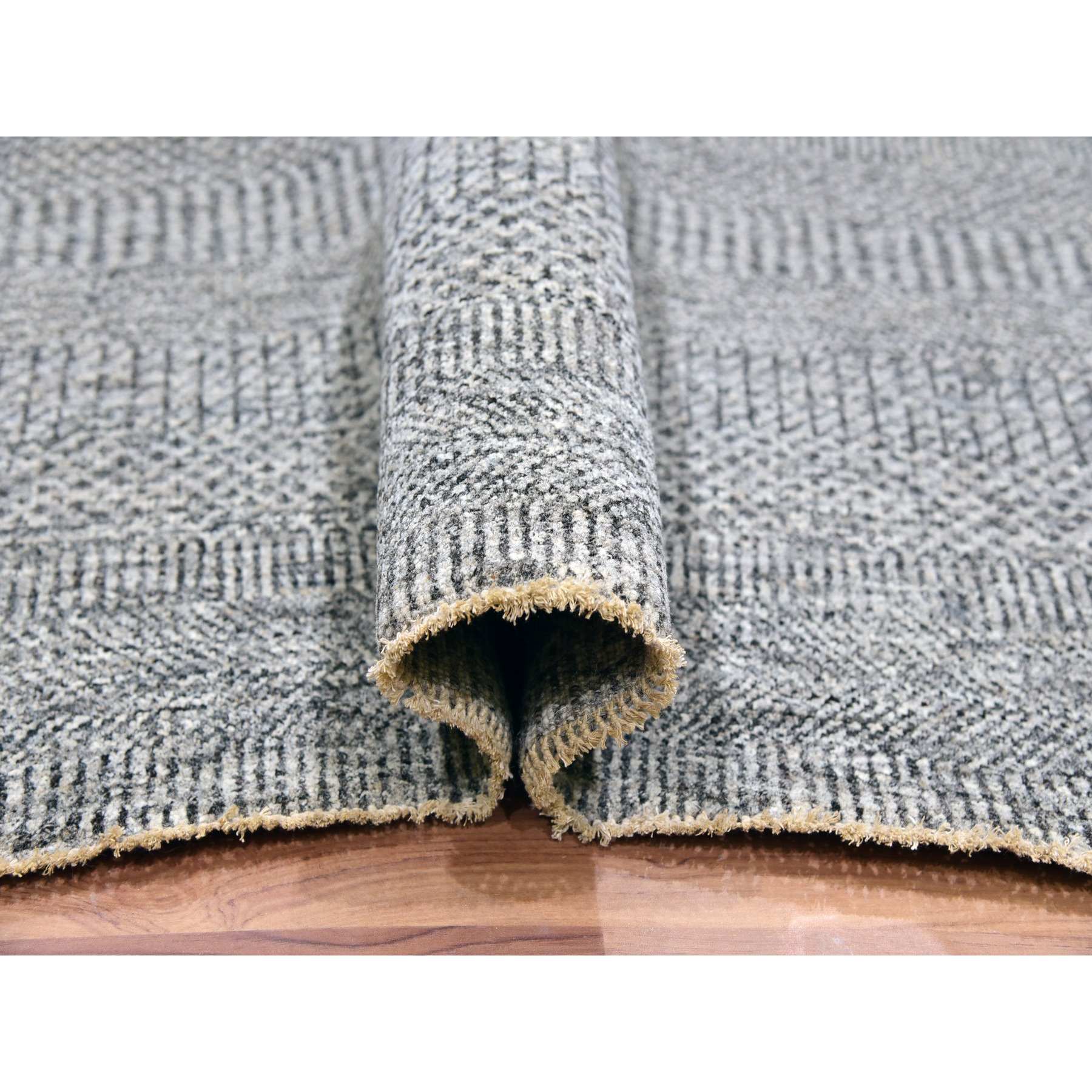Modern-and-Contemporary-Hand-Knotted-Rug-398965