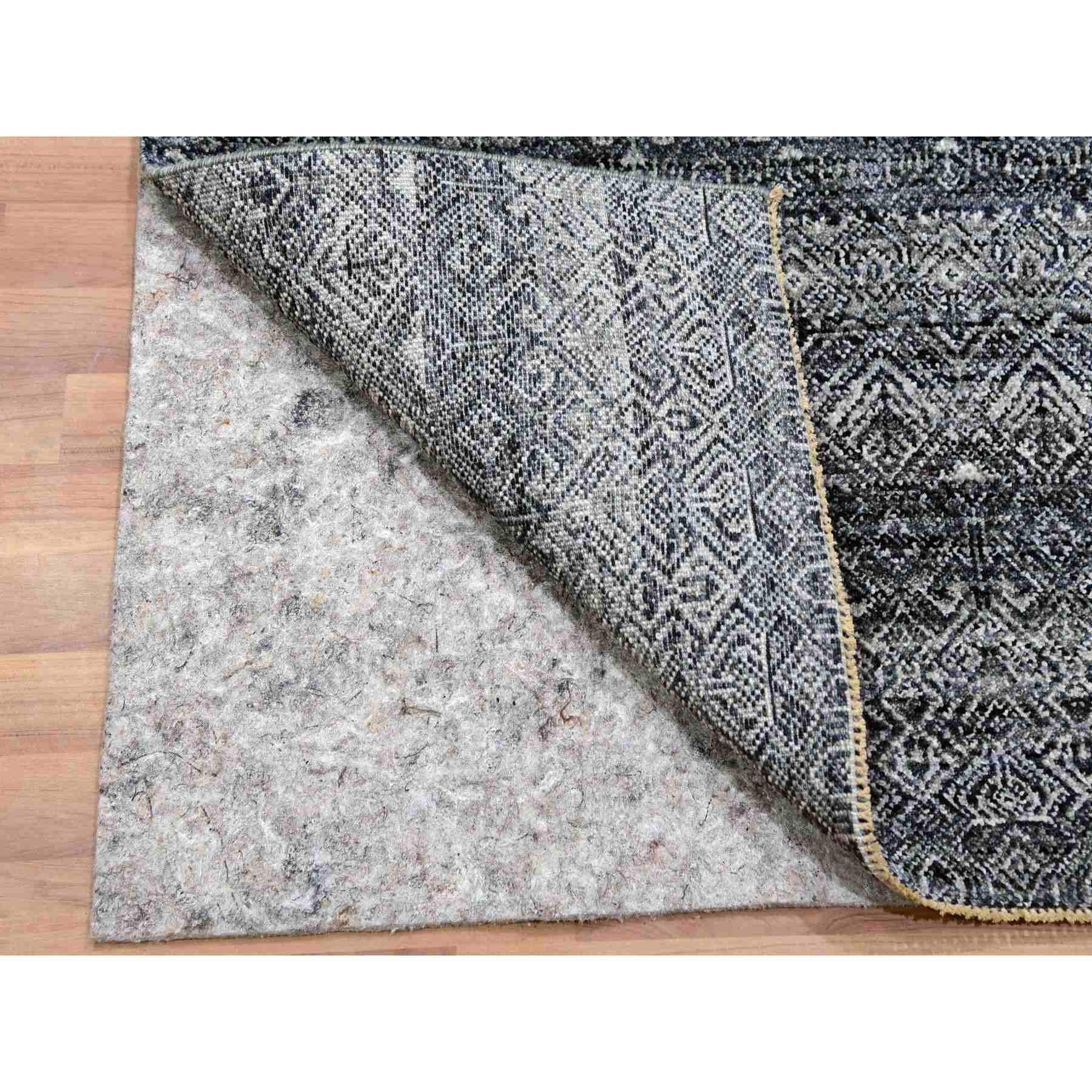 Modern-and-Contemporary-Hand-Knotted-Rug-399070