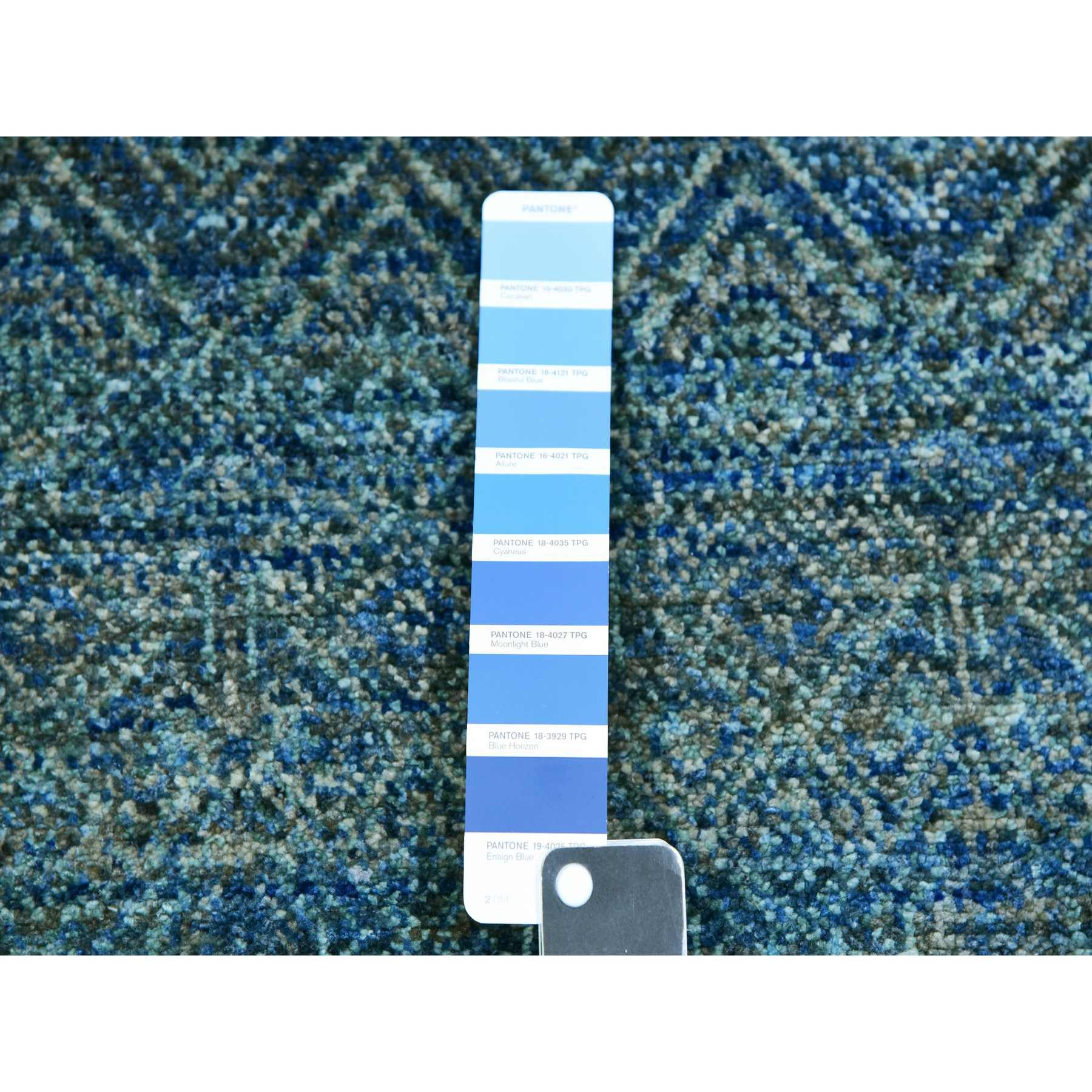 Modern-and-Contemporary-Hand-Knotted-Rug-399090