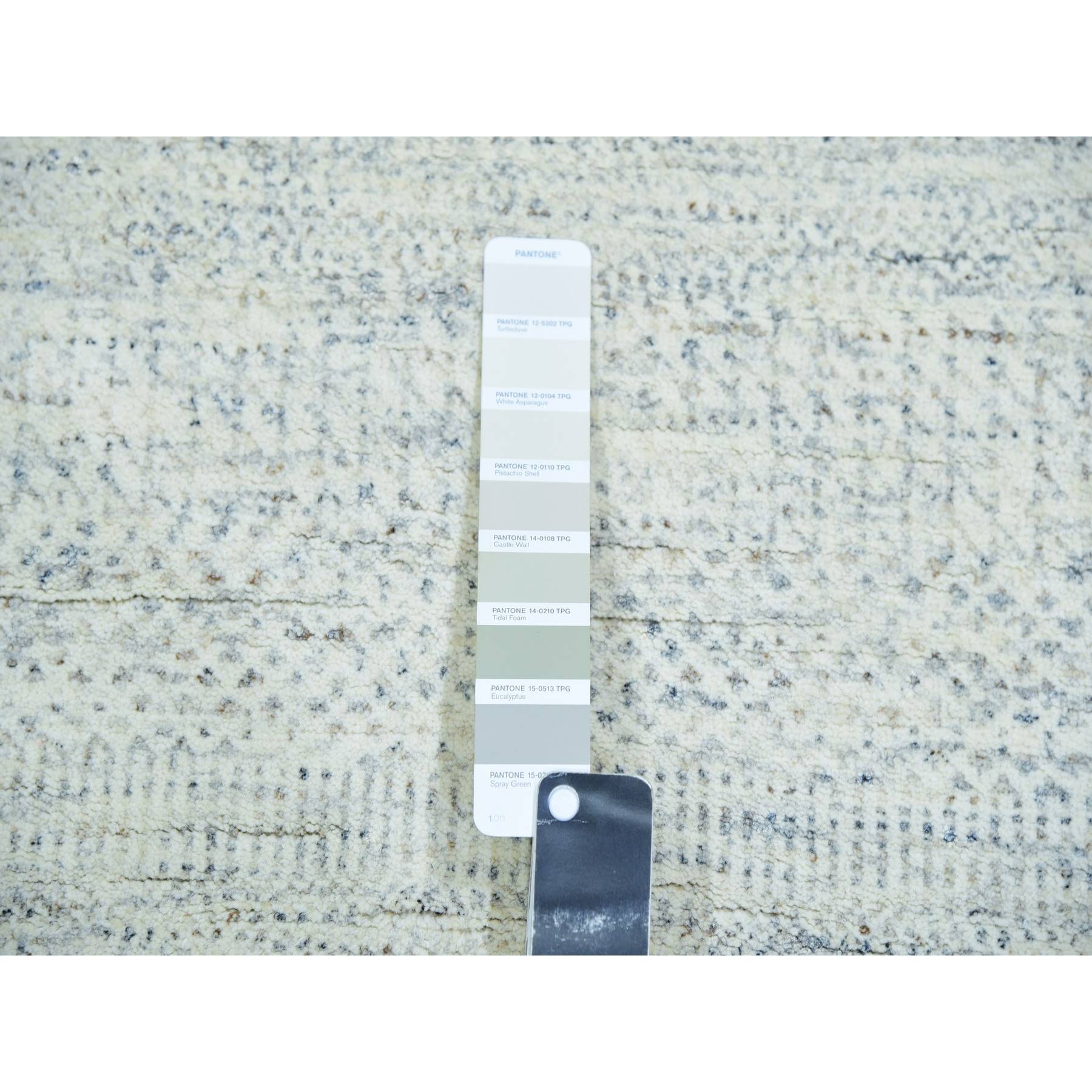 Modern-and-Contemporary-Hand-Knotted-Rug-399115