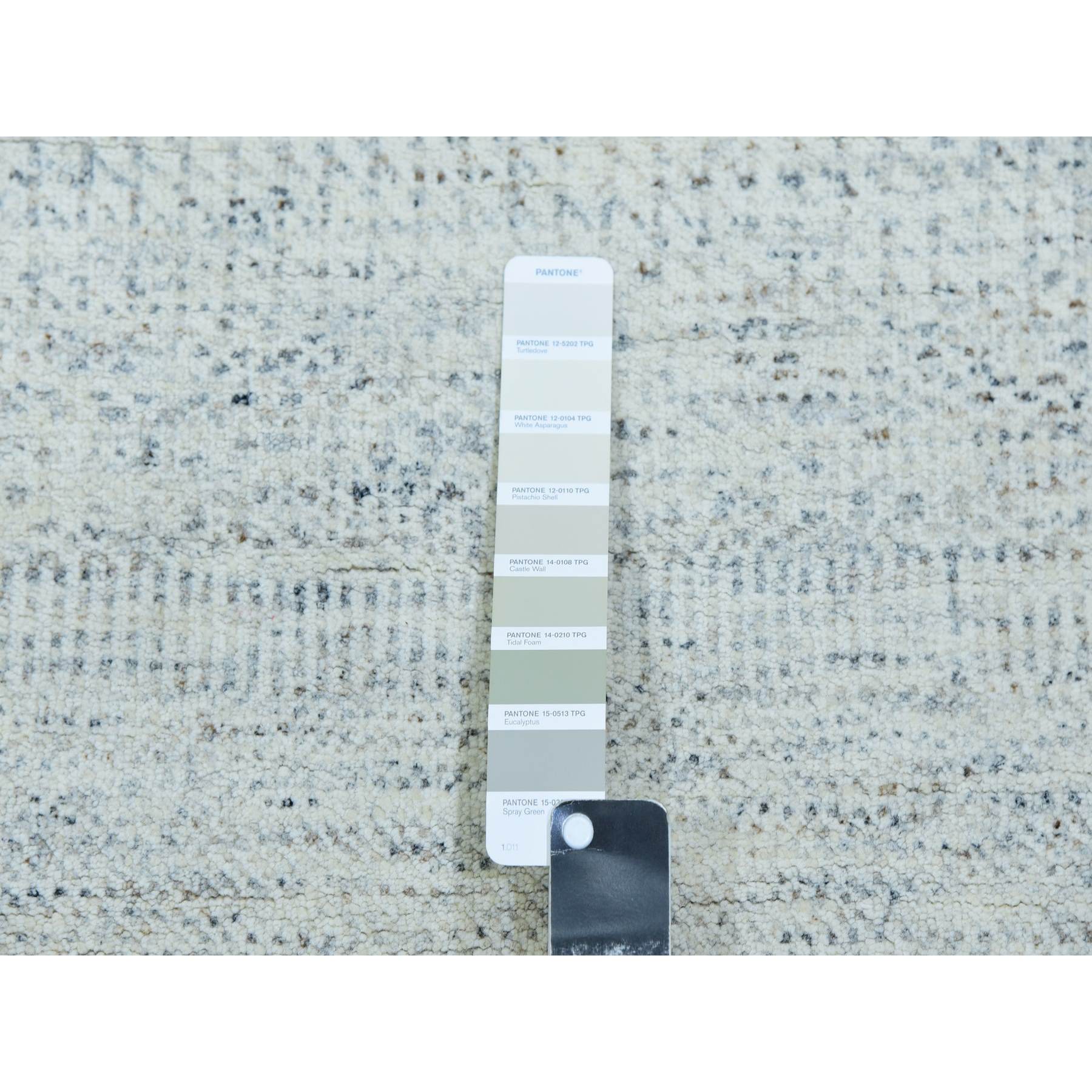 Modern-and-Contemporary-Hand-Knotted-Rug-399150