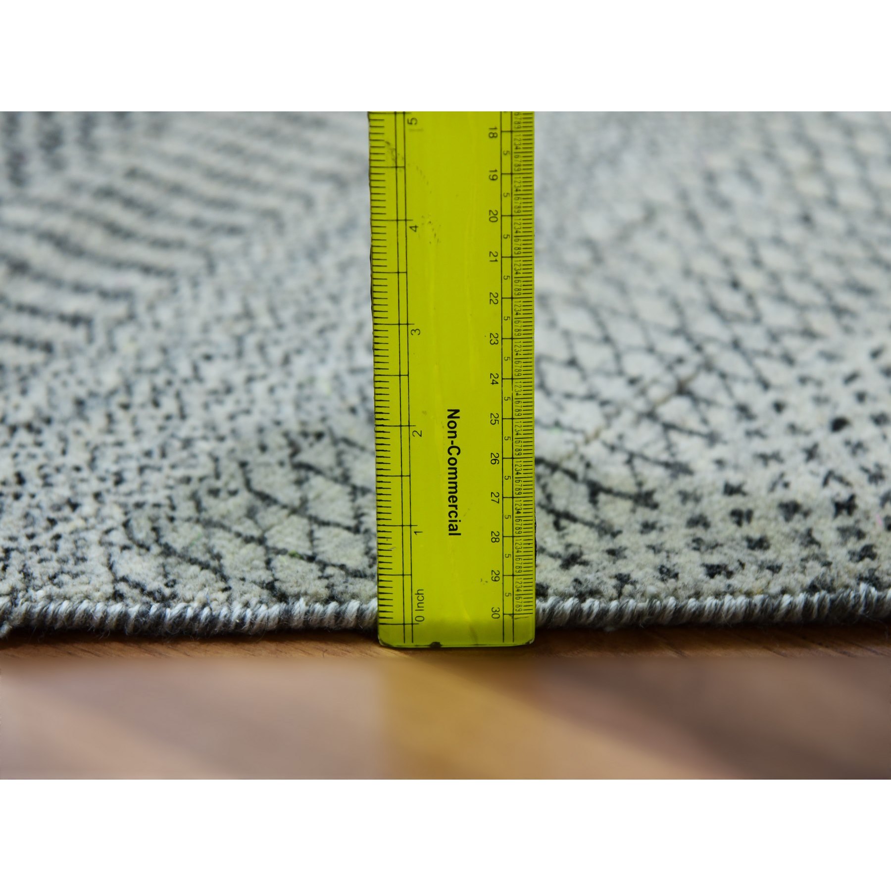 Modern-and-Contemporary-Hand-Knotted-Rug-399300