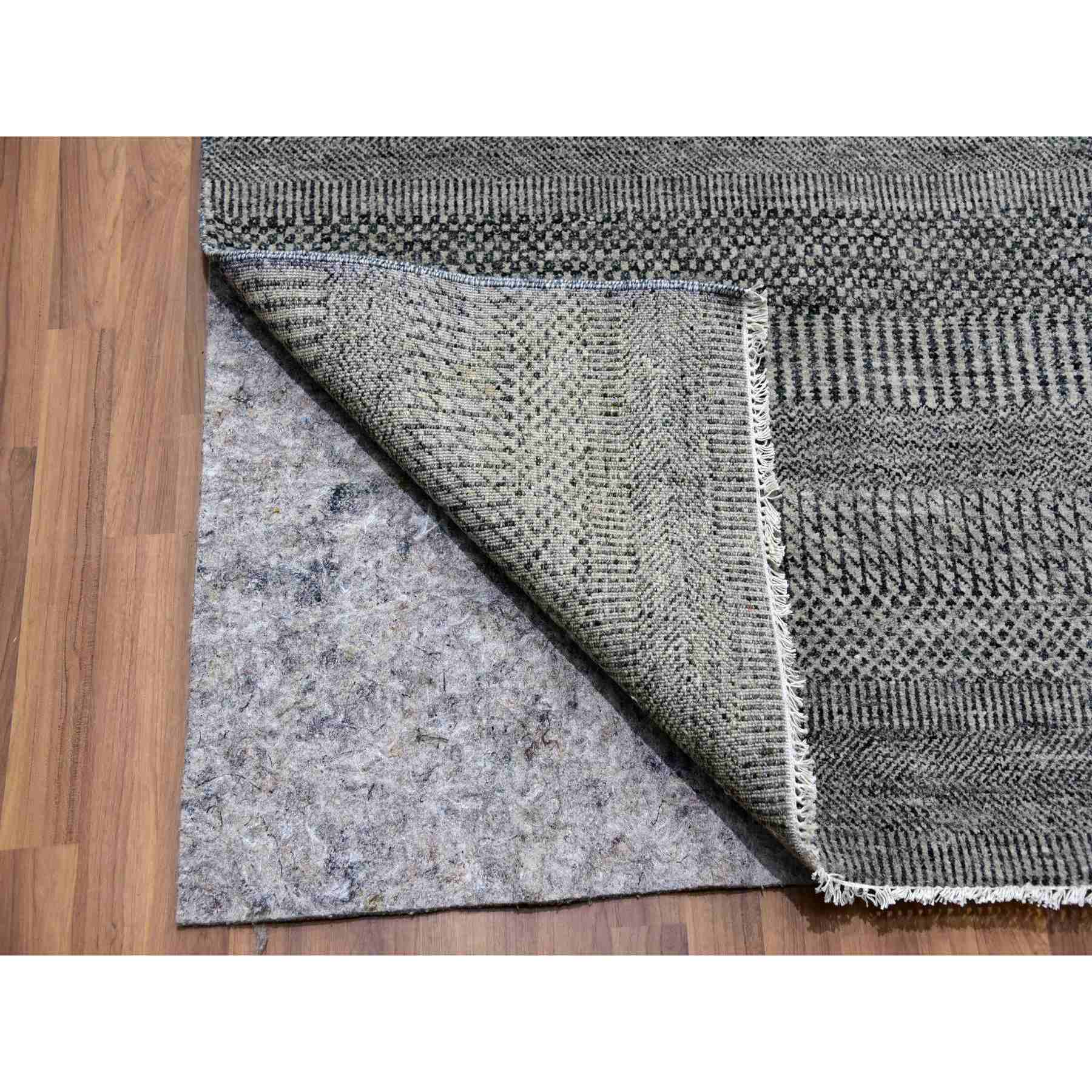 Modern-and-Contemporary-Hand-Knotted-Rug-399340