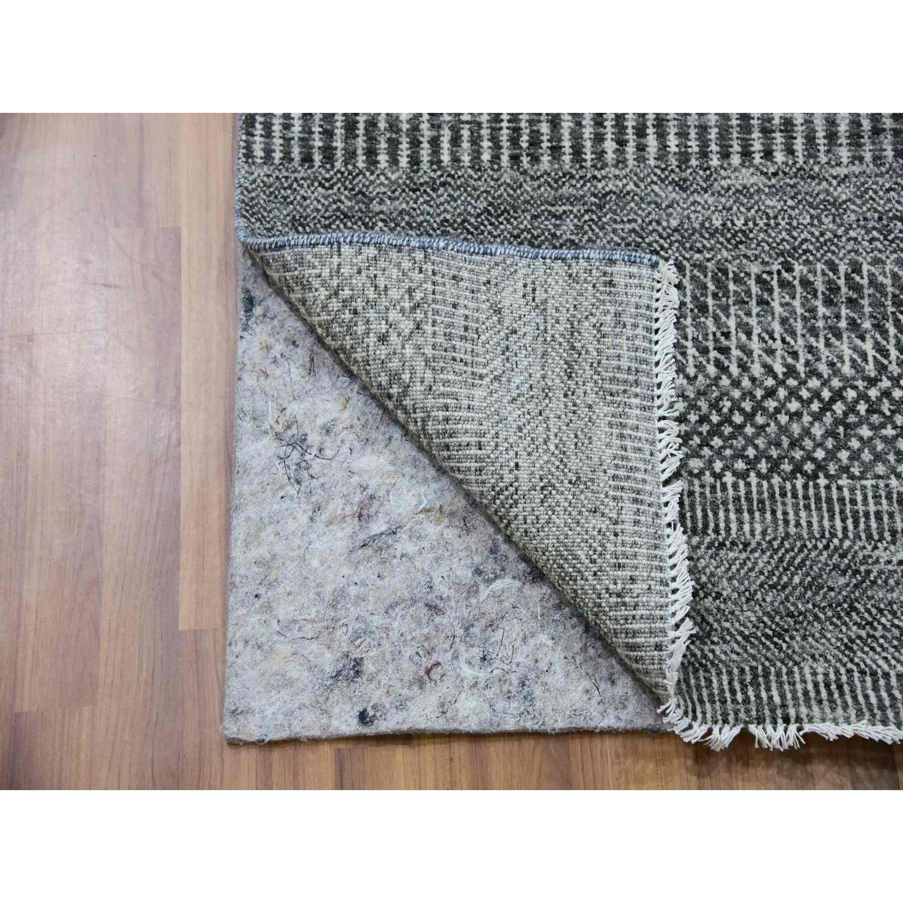 Modern-and-Contemporary-Hand-Knotted-Rug-399395