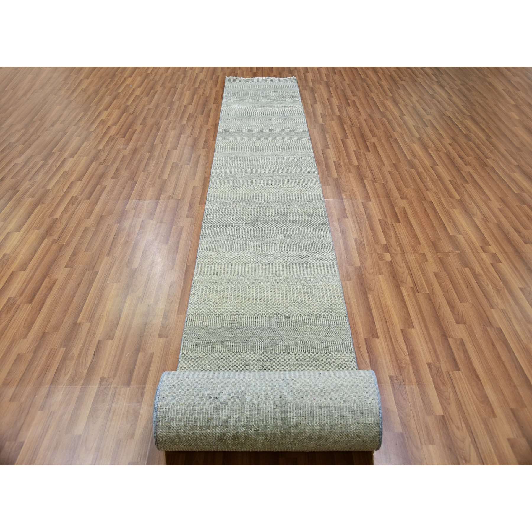 Modern-and-Contemporary-Hand-Knotted-Rug-399420