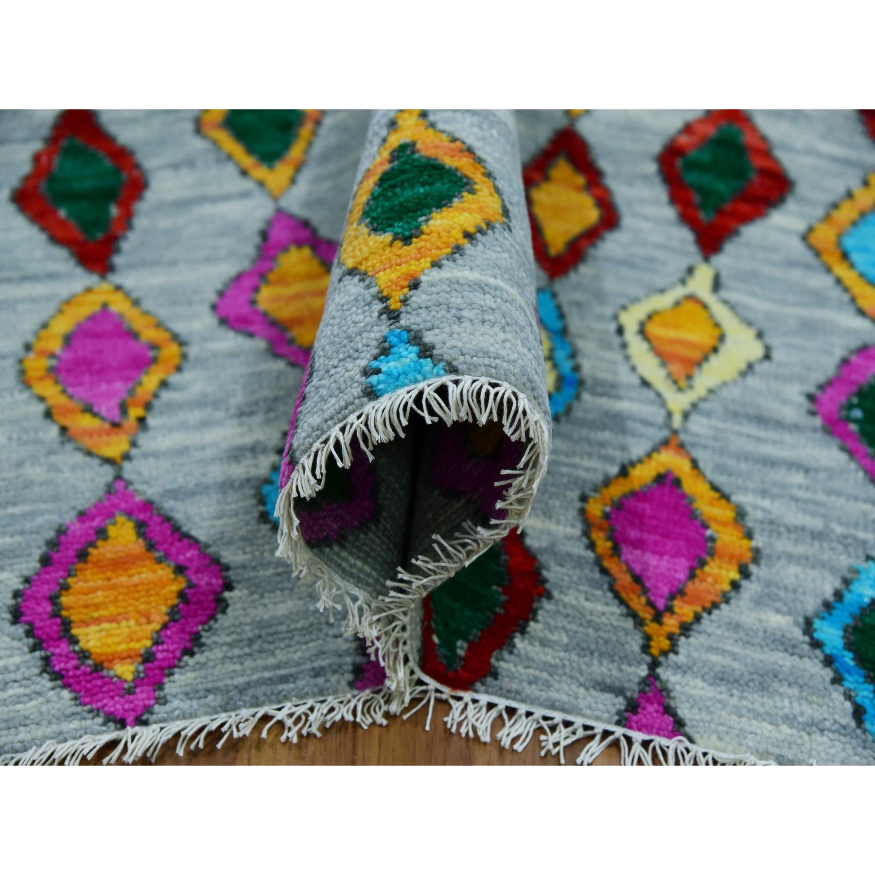 Modern-and-Contemporary-Hand-Knotted-Rug-399720