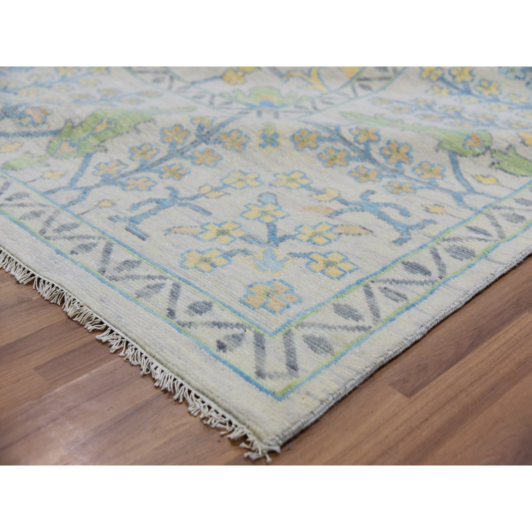 Oushak-And-Peshawar-Hand-Knotted-Rug-399470