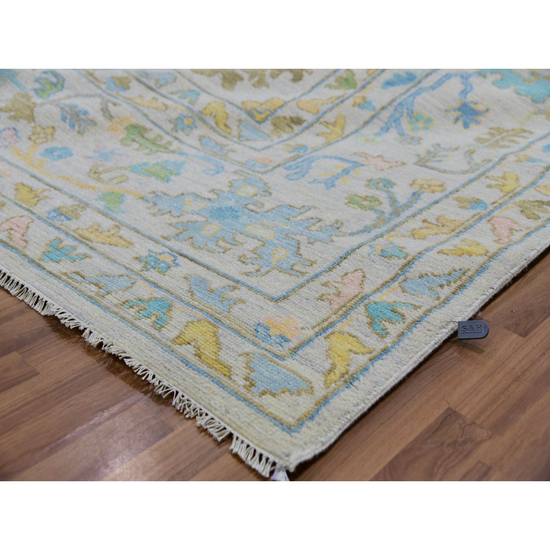 Oushak-And-Peshawar-Hand-Knotted-Rug-399485