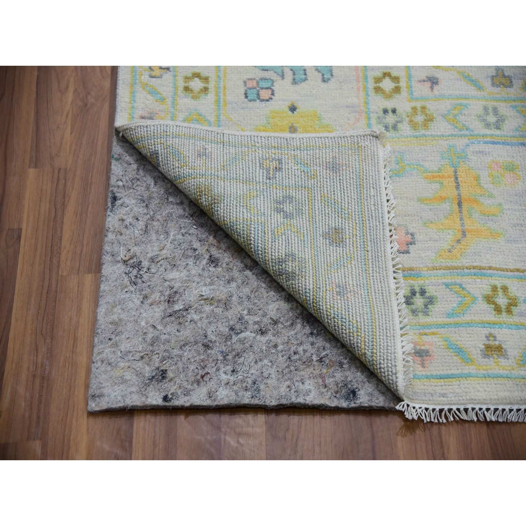 Oushak-And-Peshawar-Hand-Knotted-Rug-399535