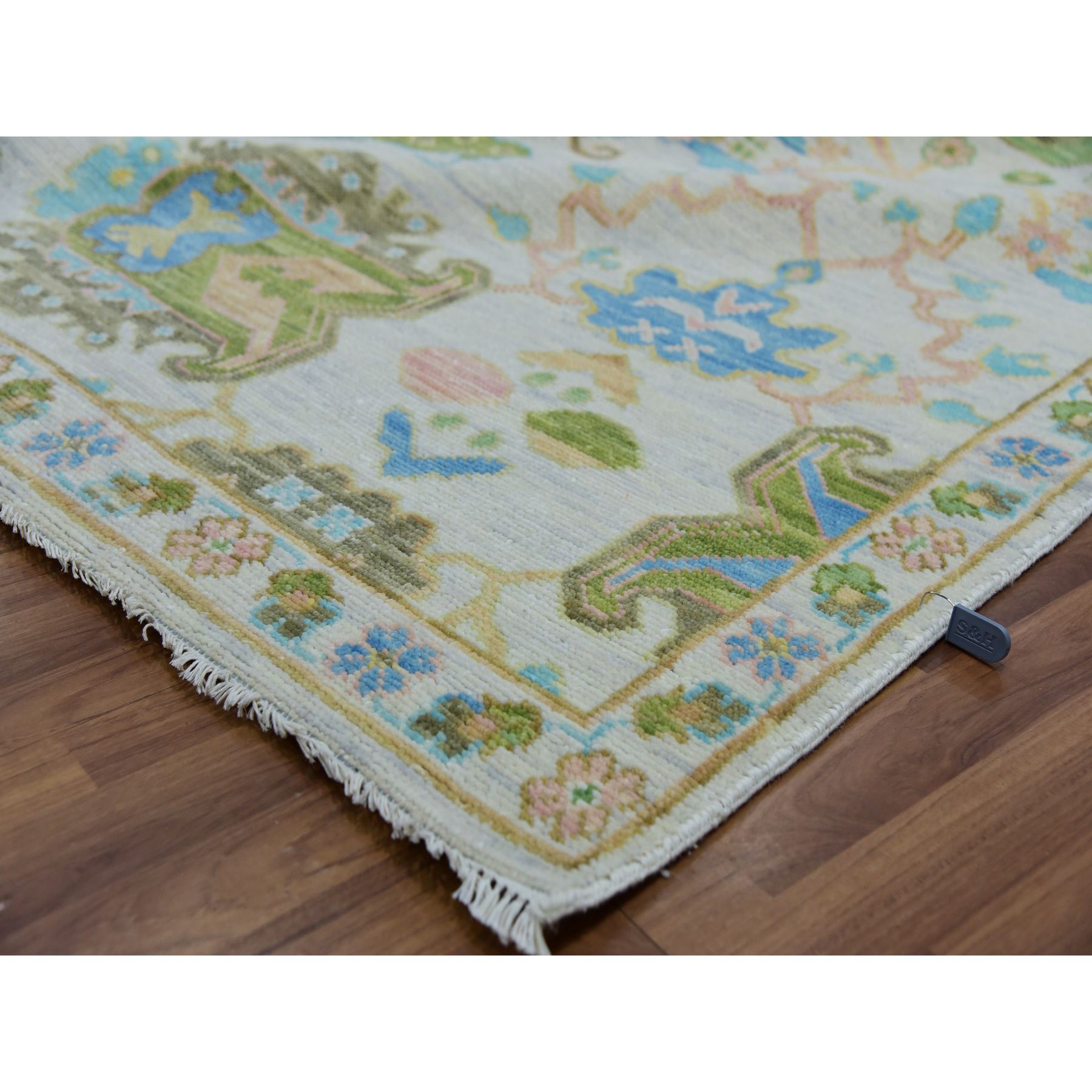 Oushak-And-Peshawar-Hand-Knotted-Rug-399595