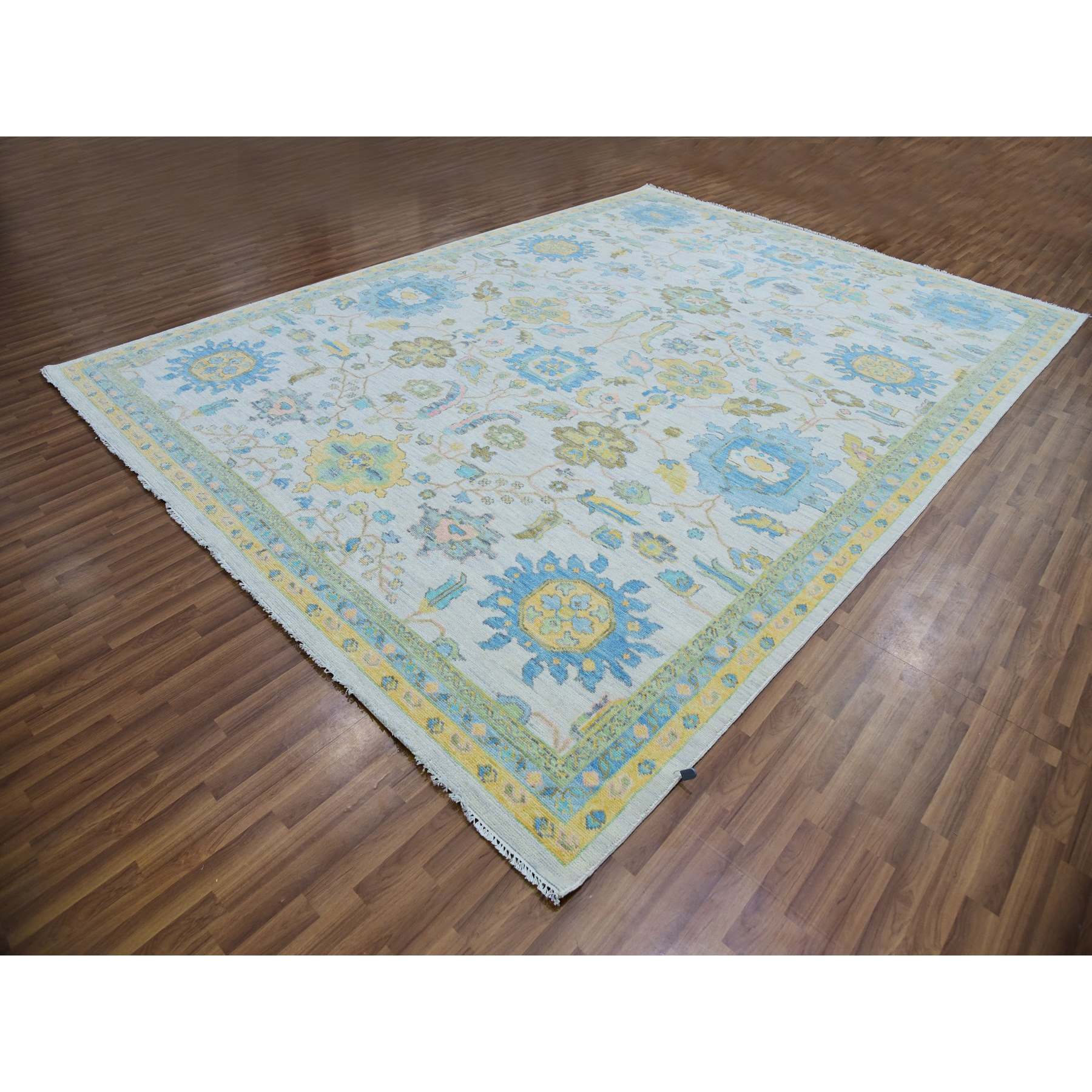 Oushak-And-Peshawar-Hand-Knotted-Rug-399745