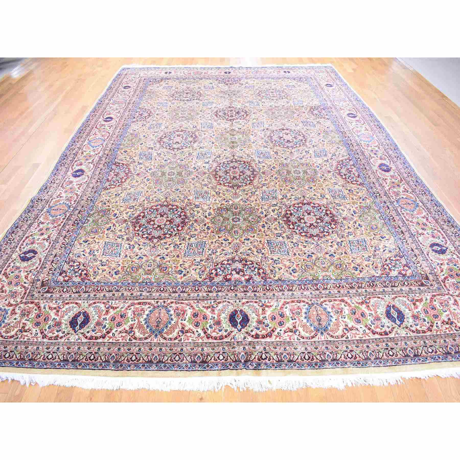 Antique-Hand-Knotted-Rug-400555