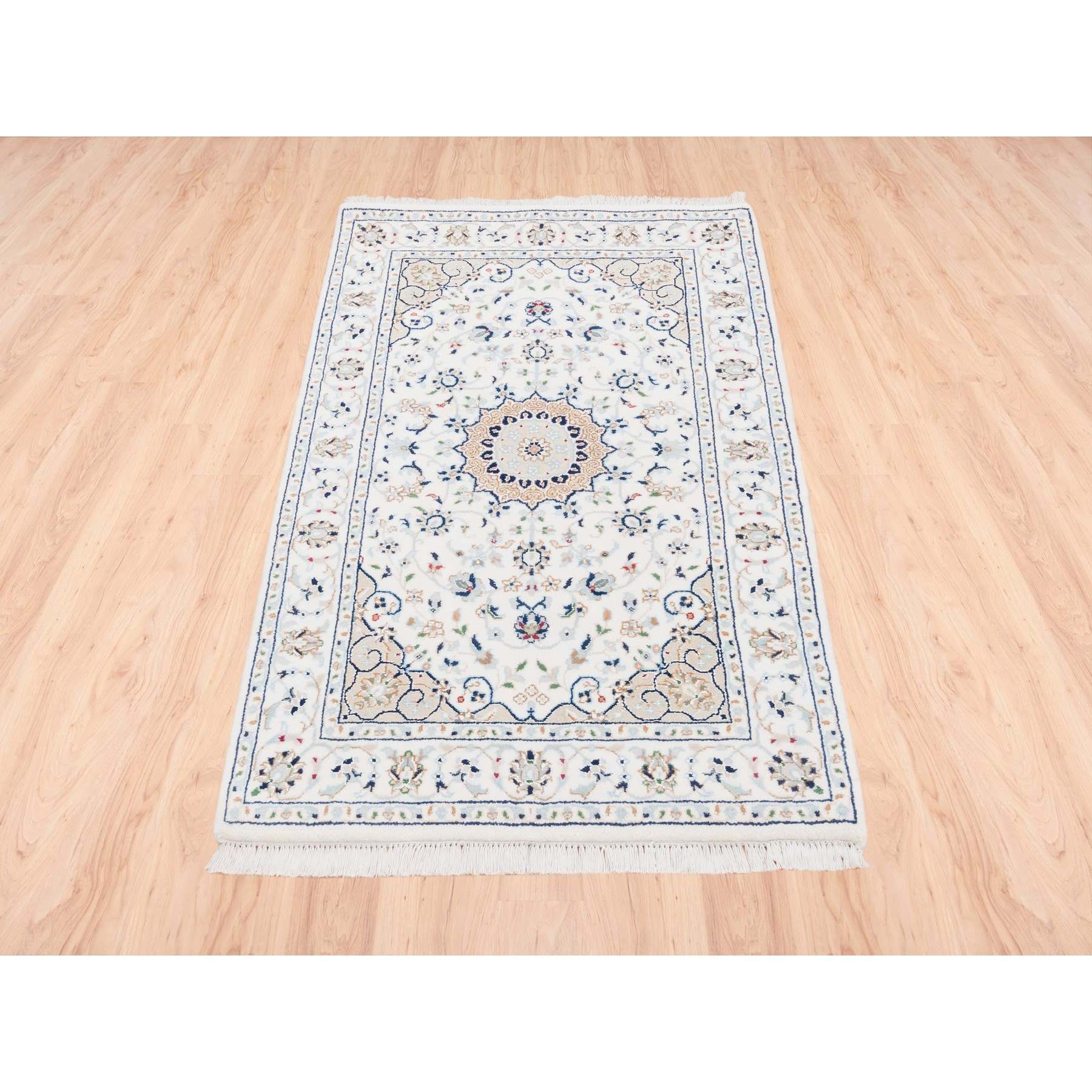 Fine-Oriental-Hand-Knotted-Rug-400090