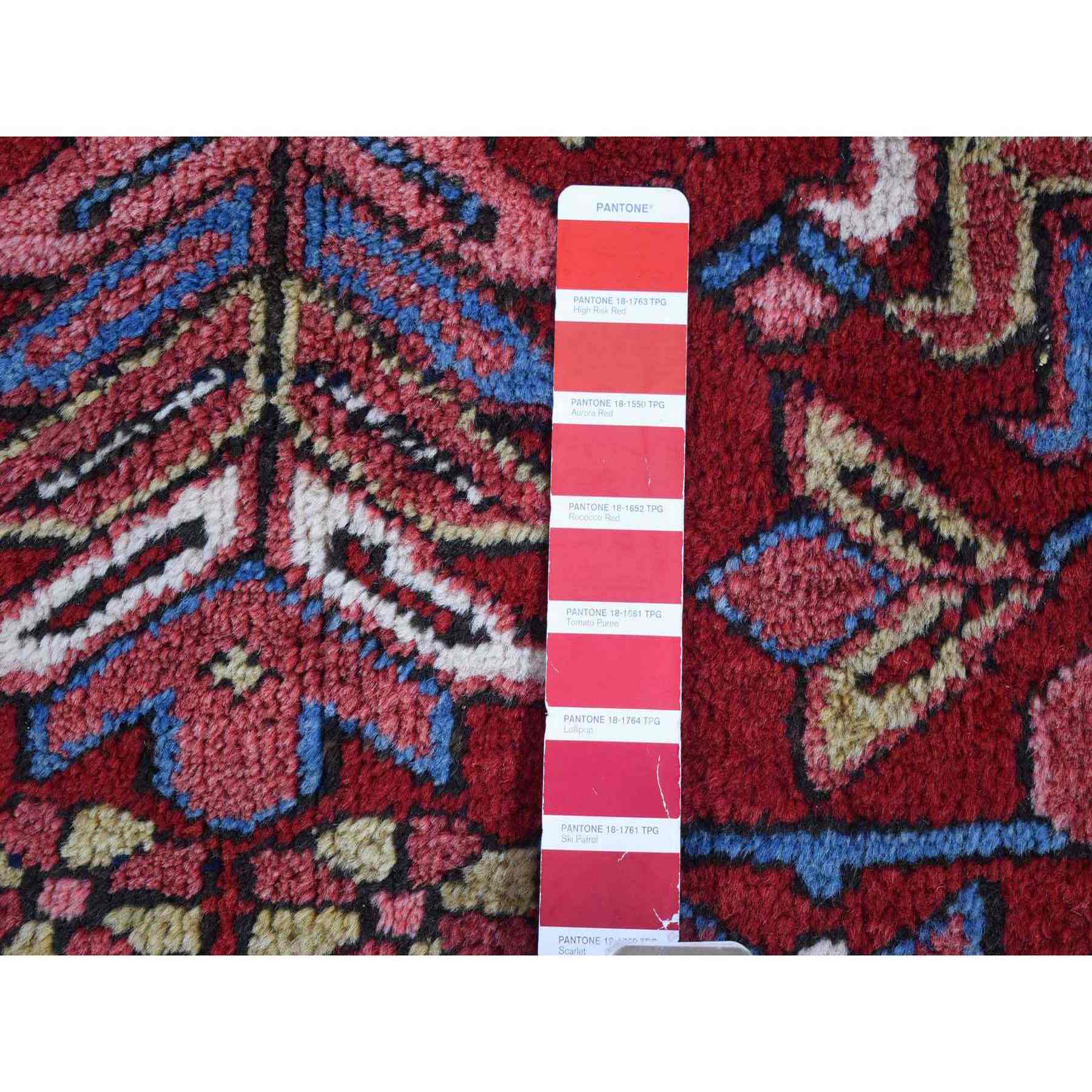 Heriz-Hand-Knotted-Rug-400345