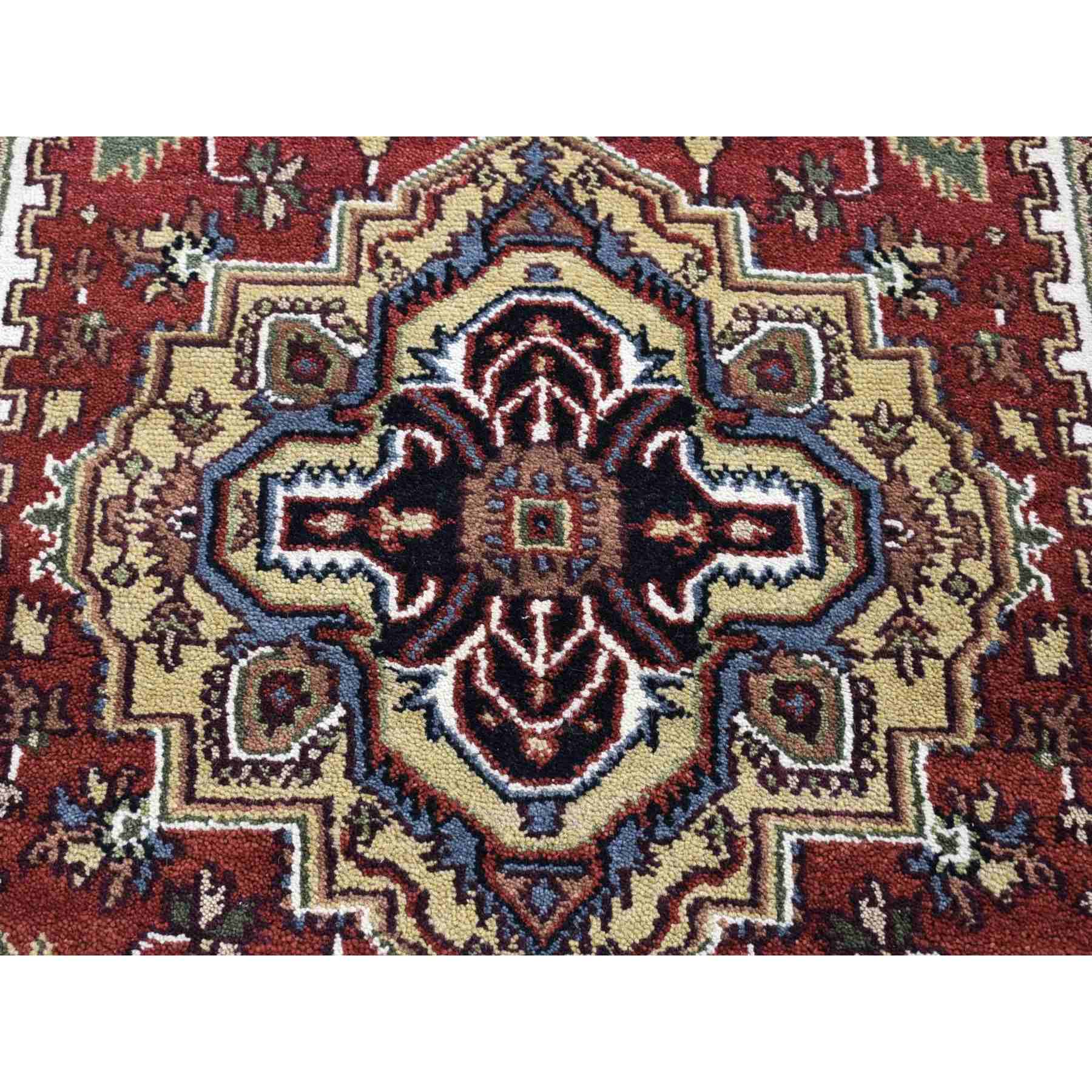 Heriz-Hand-Knotted-Rug-400930