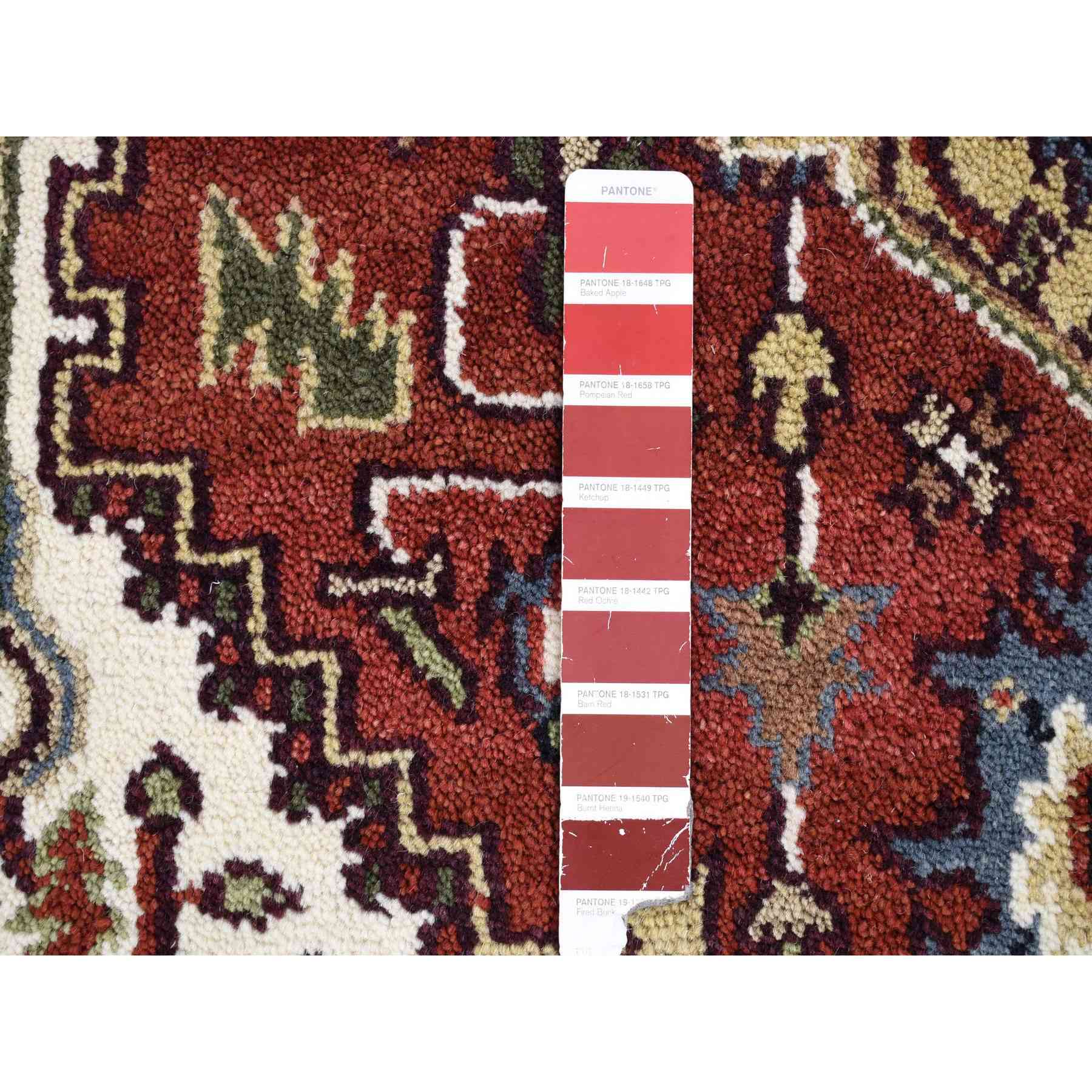 Heriz-Hand-Knotted-Rug-400930