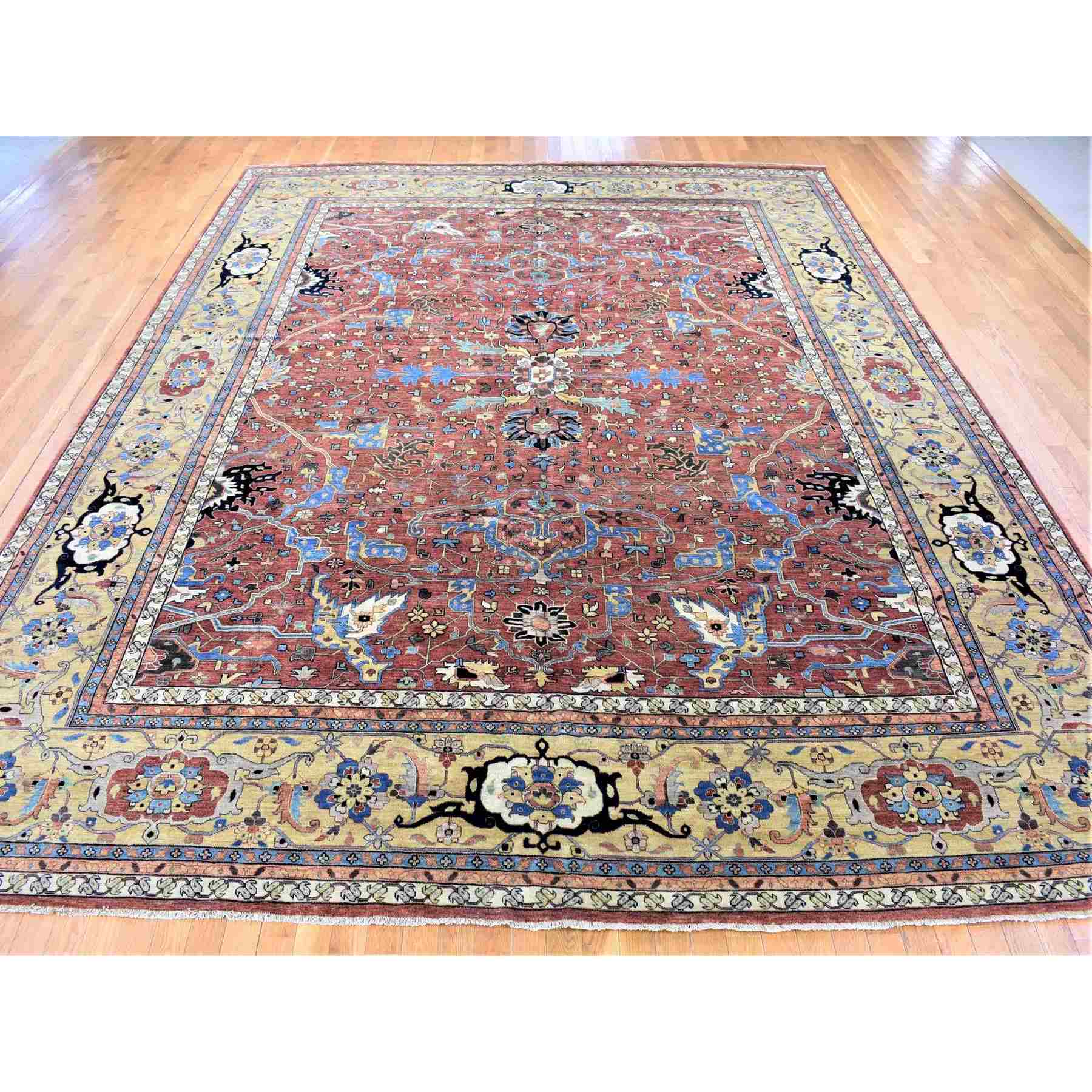Heriz-Hand-Knotted-Rug-401115