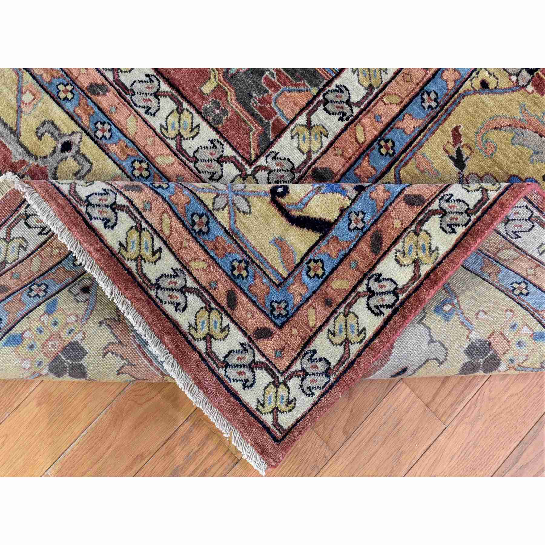 Heriz-Hand-Knotted-Rug-401115