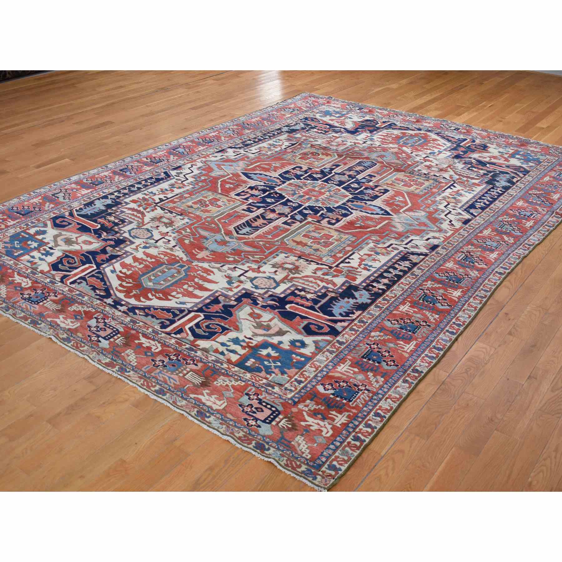 Heriz-Hand-Knotted-Rug-401525