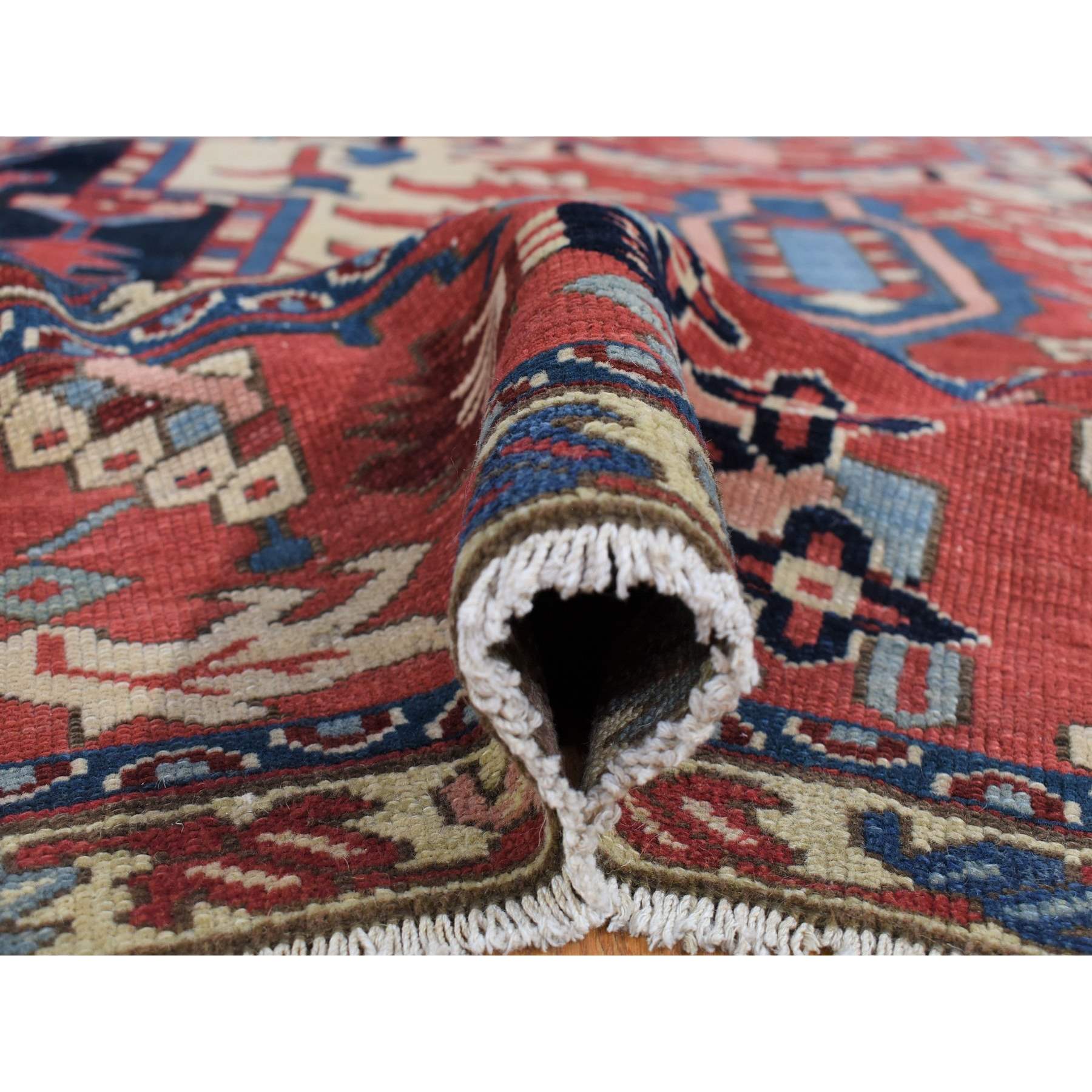 Heriz-Hand-Knotted-Rug-401525