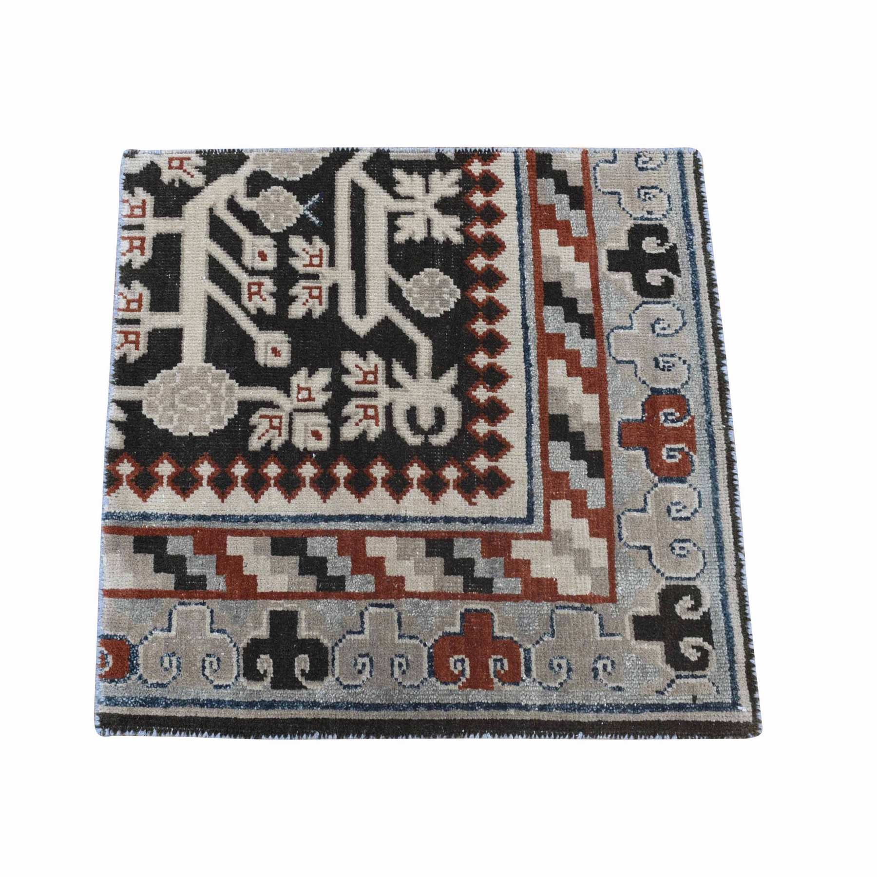 Khotan-and-Samarkand-Hand-Knotted-Rug-401785