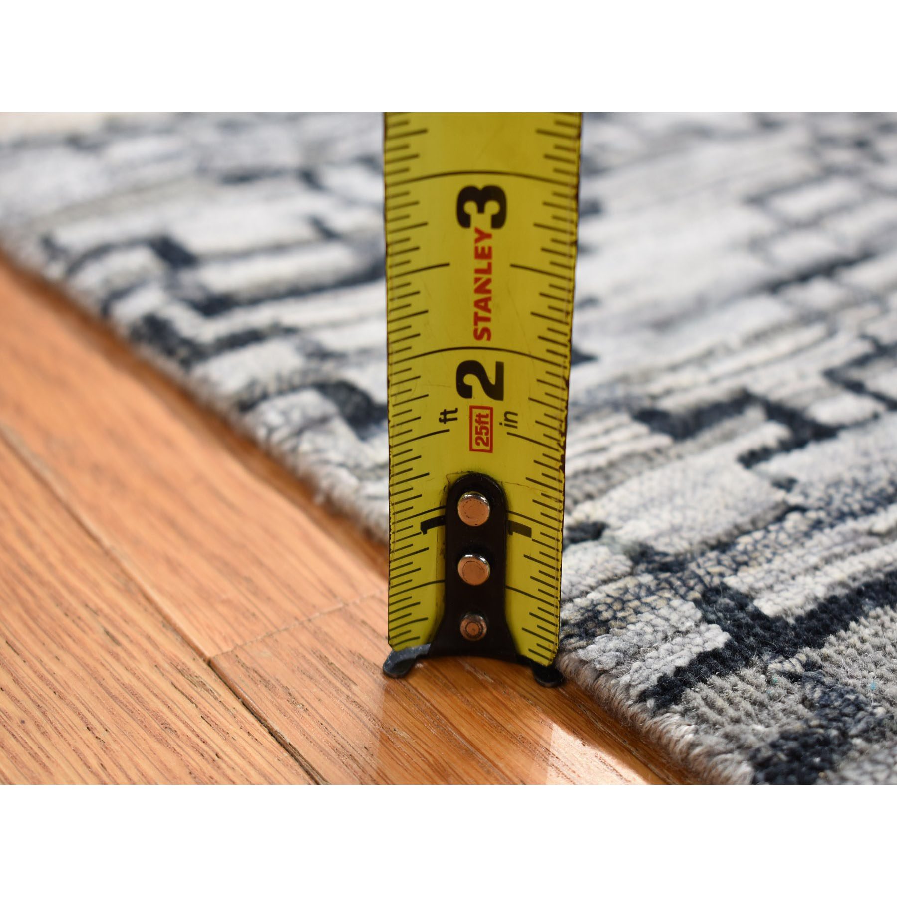 Modern-and-Contemporary-Hand-Knotted-Rug-402030