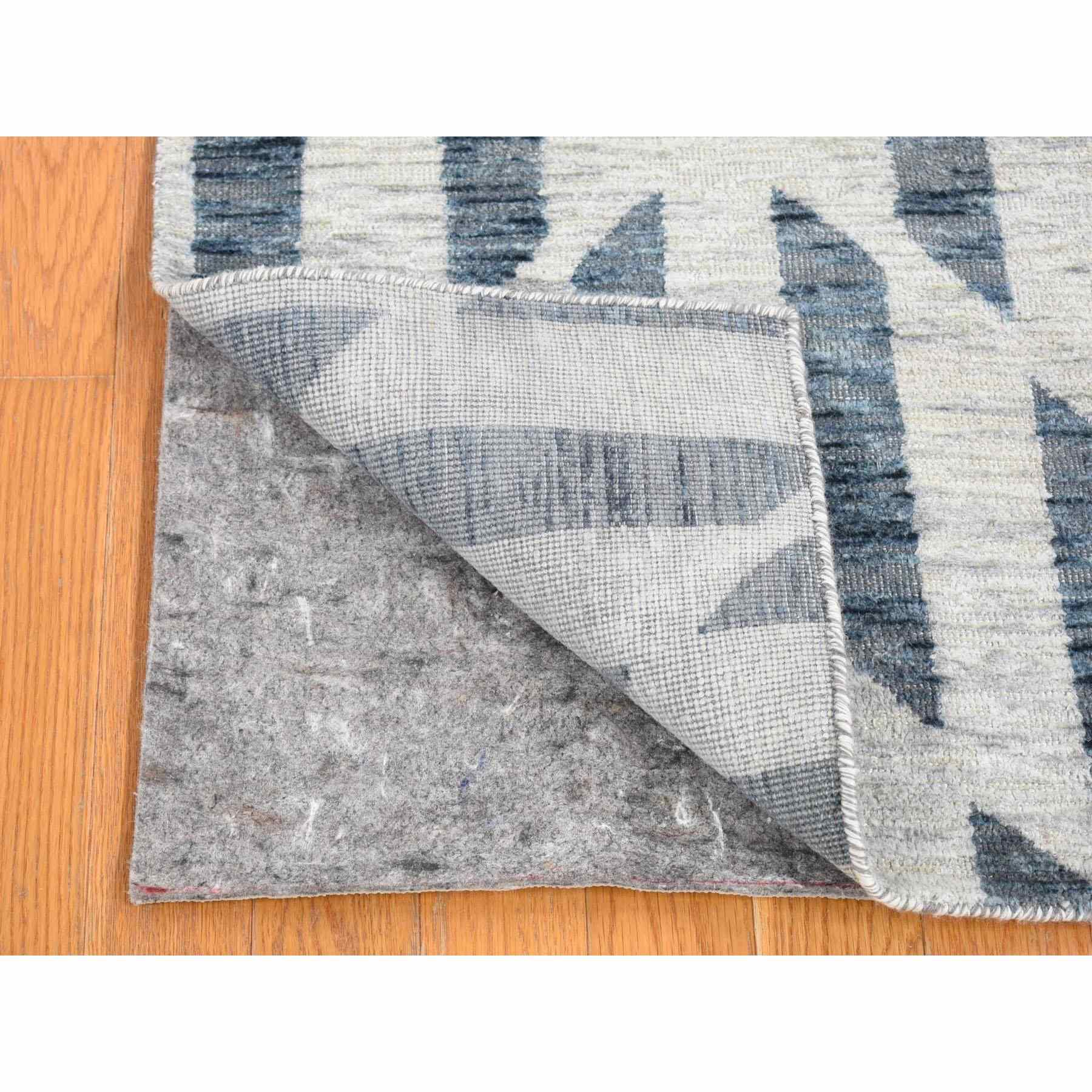 Modern-and-Contemporary-Hand-Knotted-Rug-402300