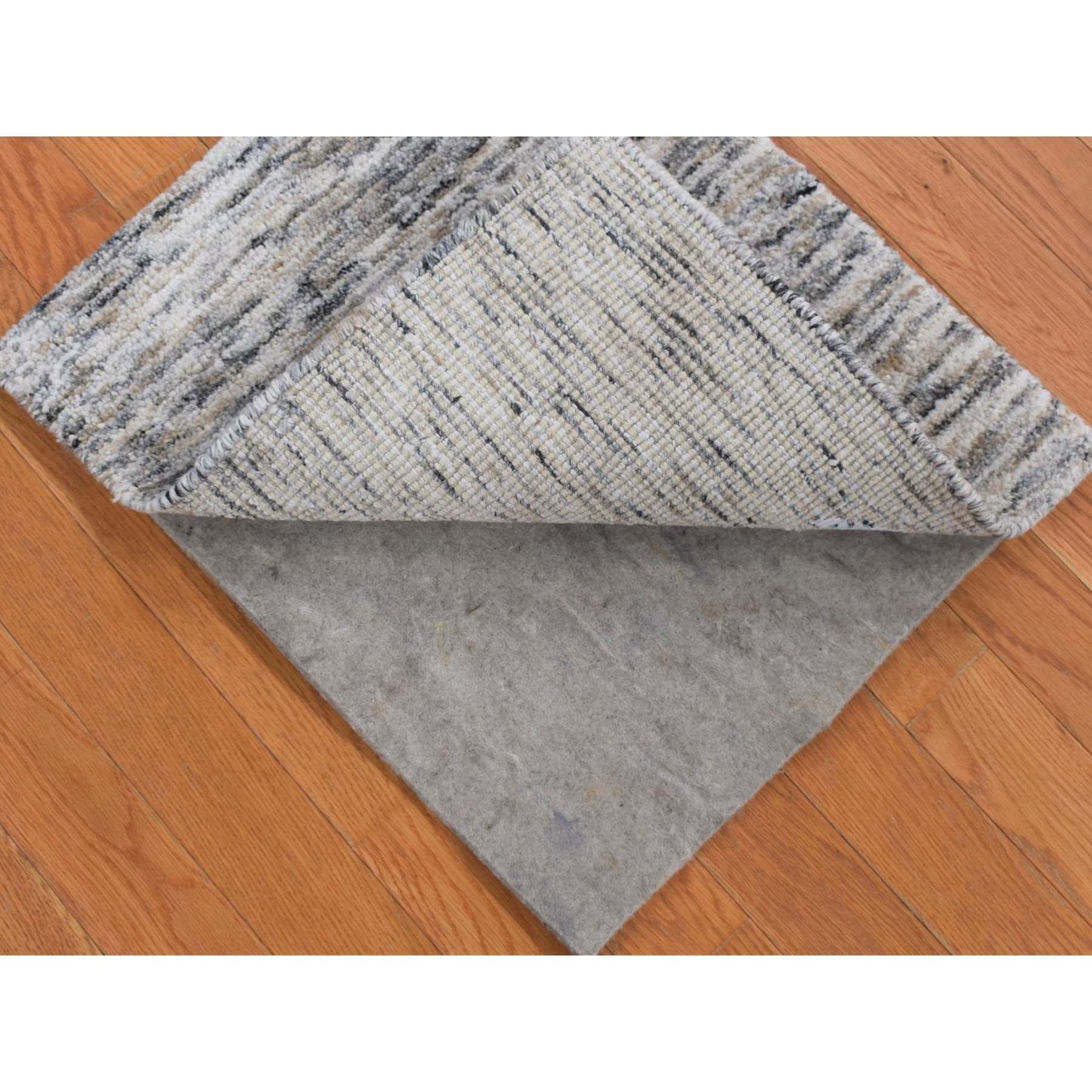 Modern-and-Contemporary-Hand-Loomed-Rug-401990