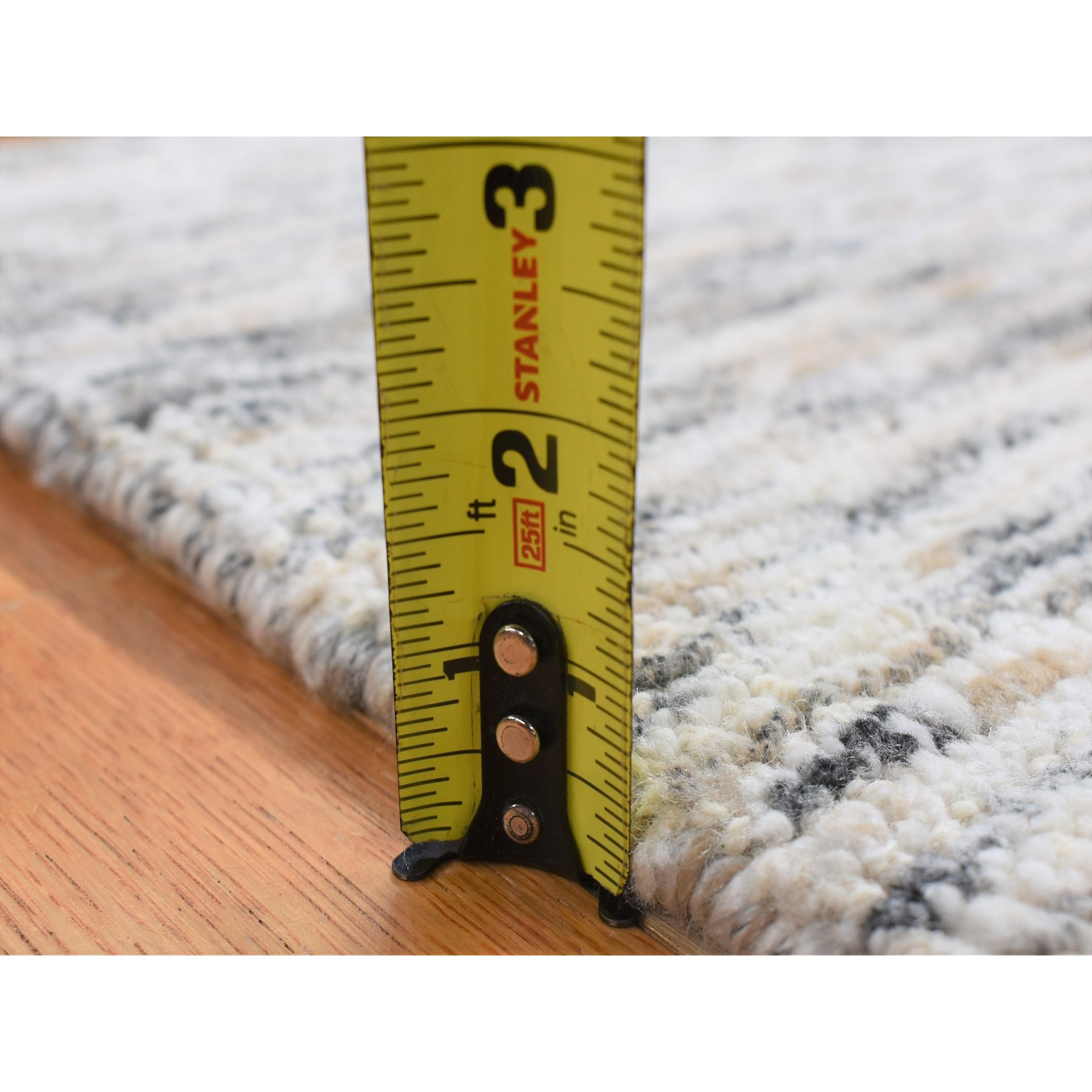 Modern-and-Contemporary-Hand-Loomed-Rug-401990