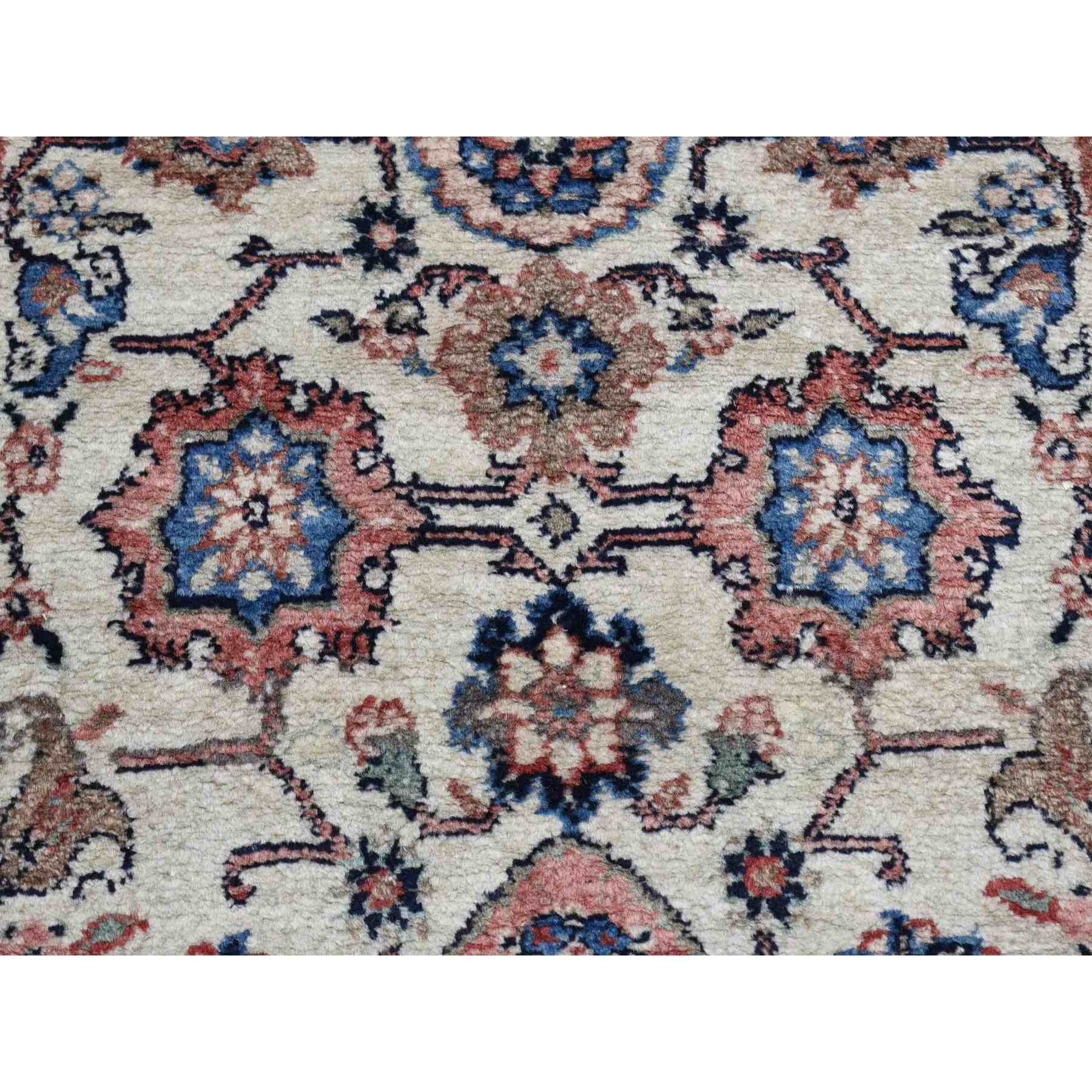 Persian-Hand-Knotted-Rug-400735