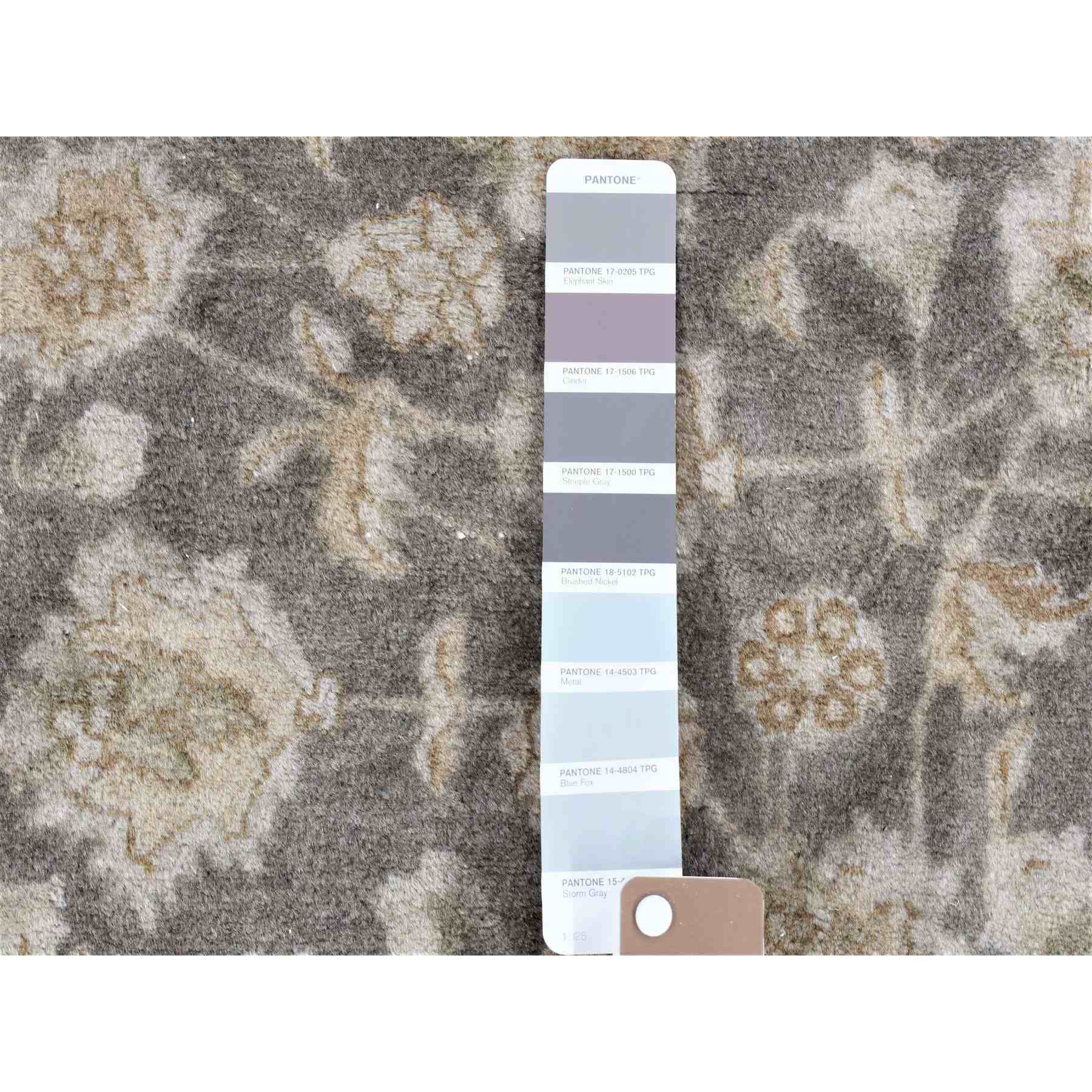 Persian-Hand-Knotted-Rug-401130