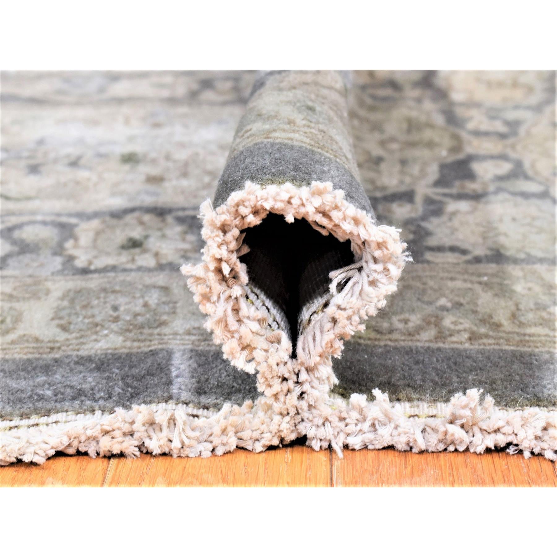 Persian-Hand-Knotted-Rug-401130