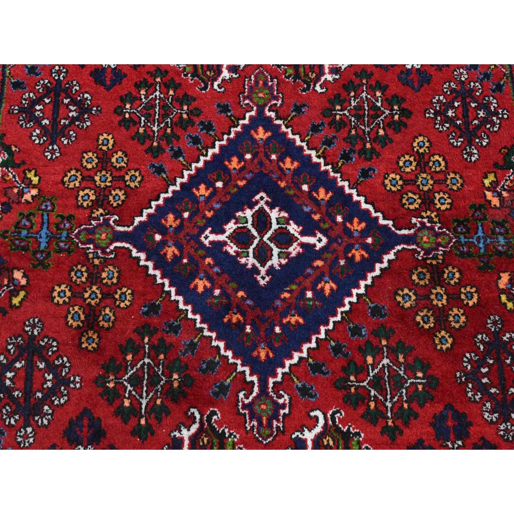 Persian-Hand-Knotted-Rug-402415