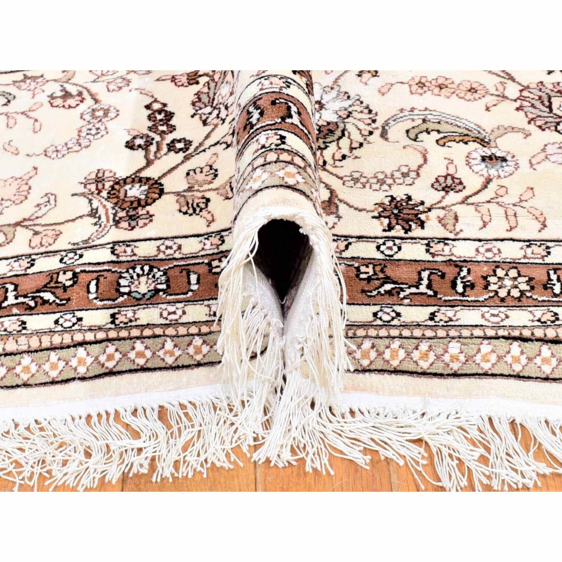 Silk-Hand-Knotted-Rug-401155