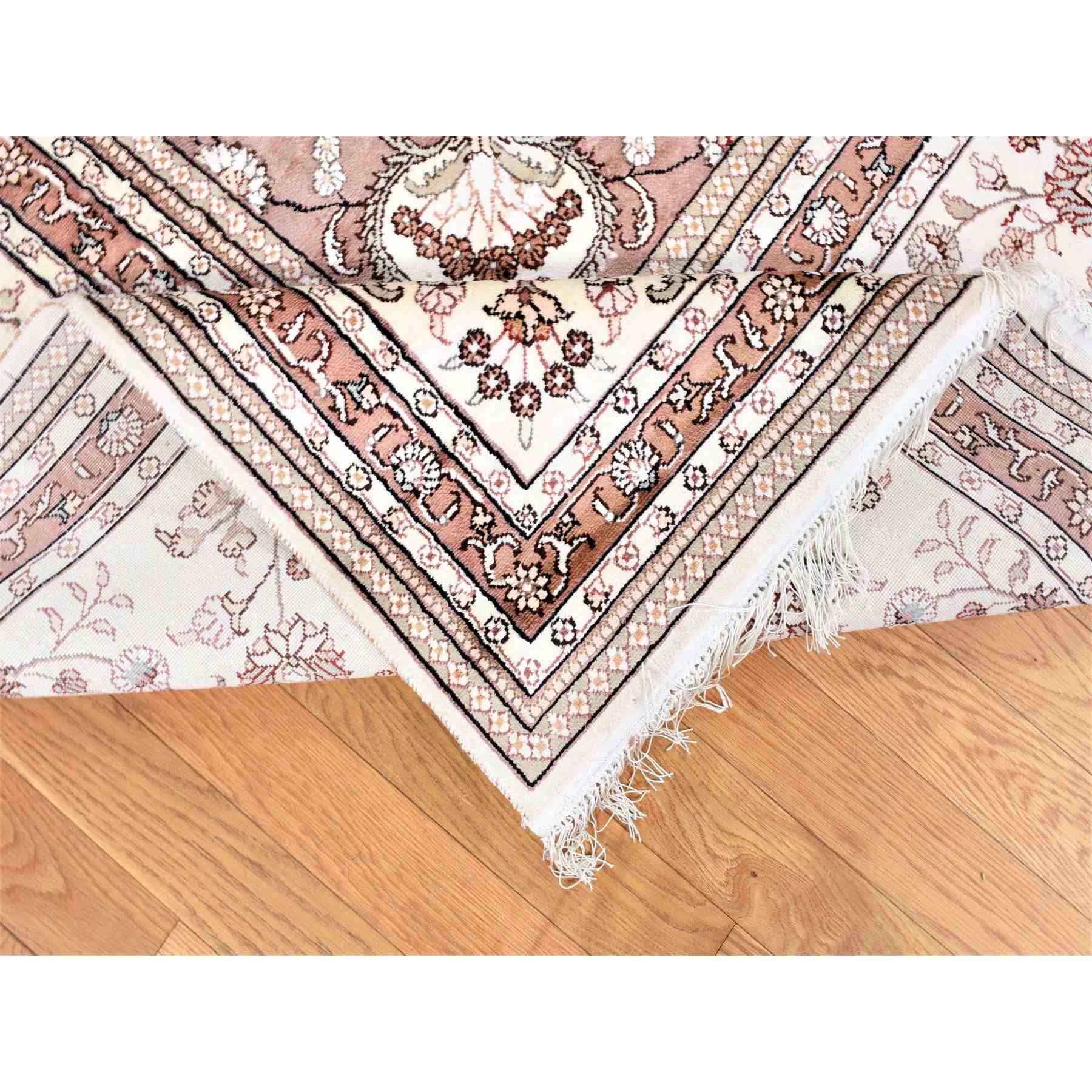 Silk-Hand-Knotted-Rug-401155