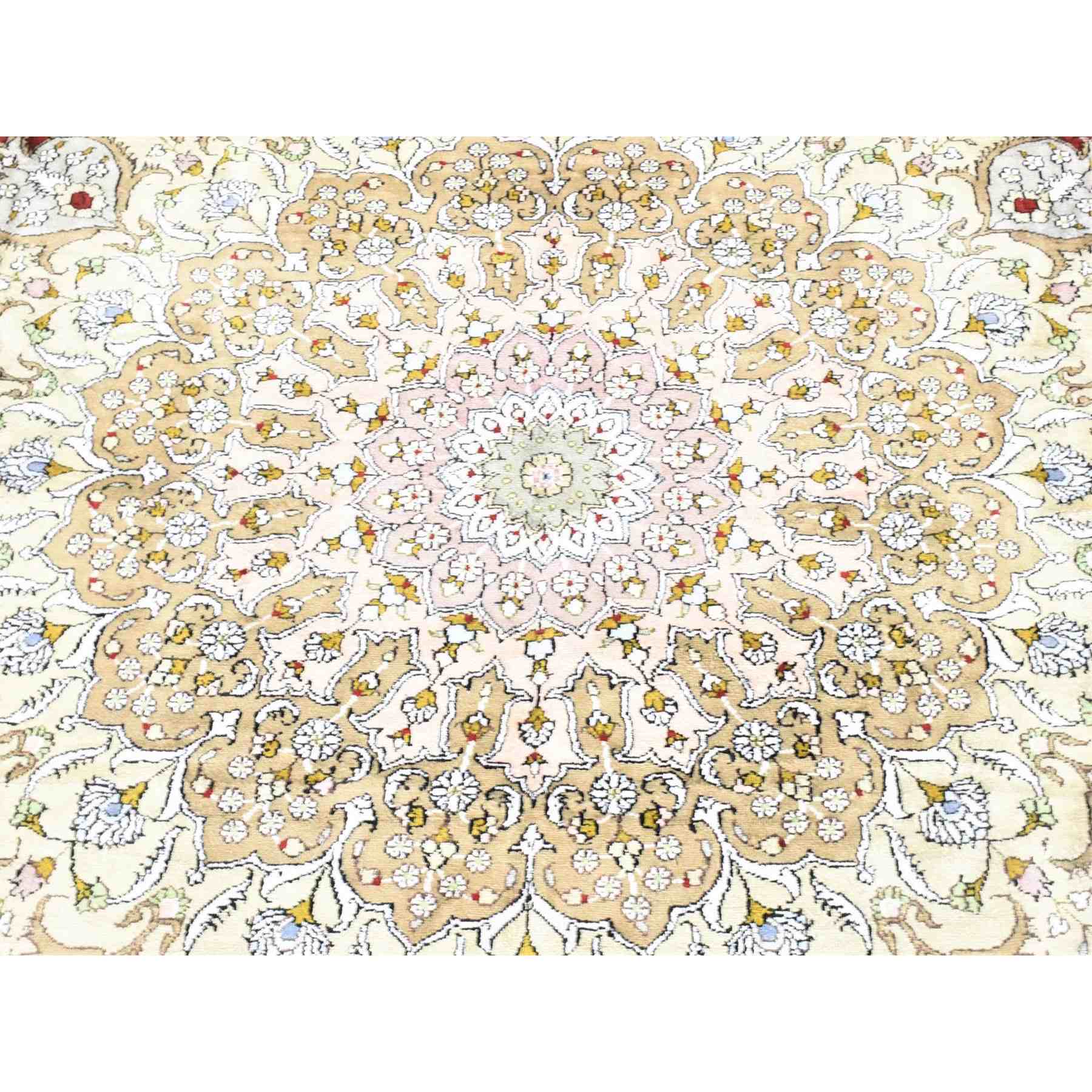 Silk-Hand-Knotted-Rug-401170