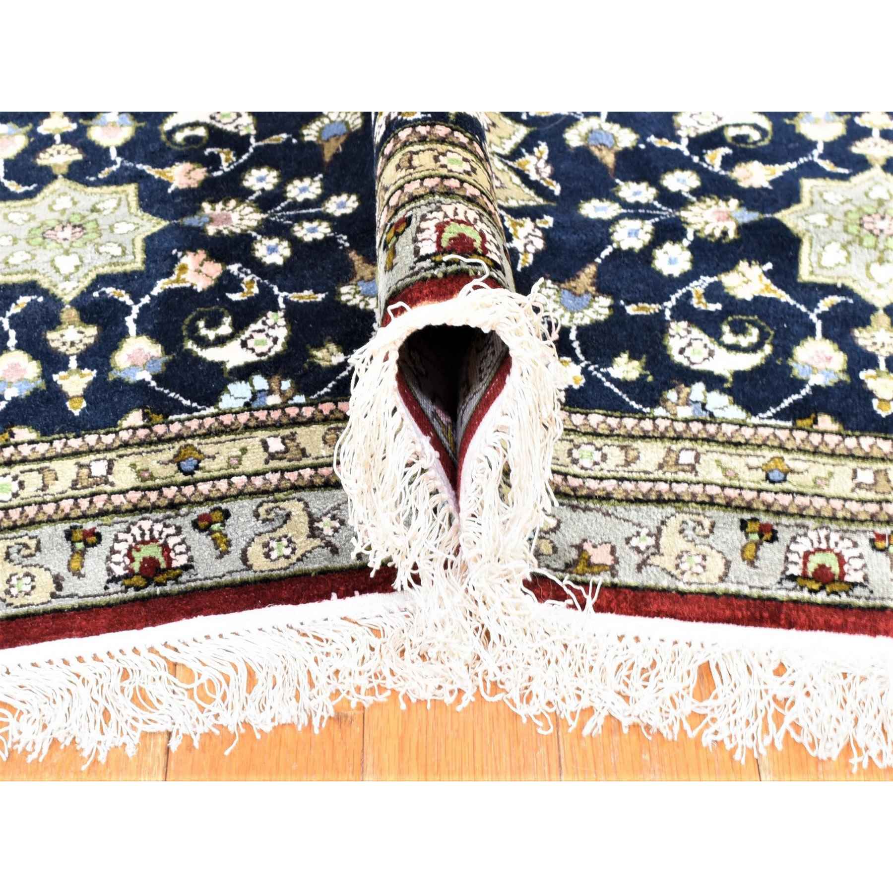 Silk-Hand-Knotted-Rug-401170