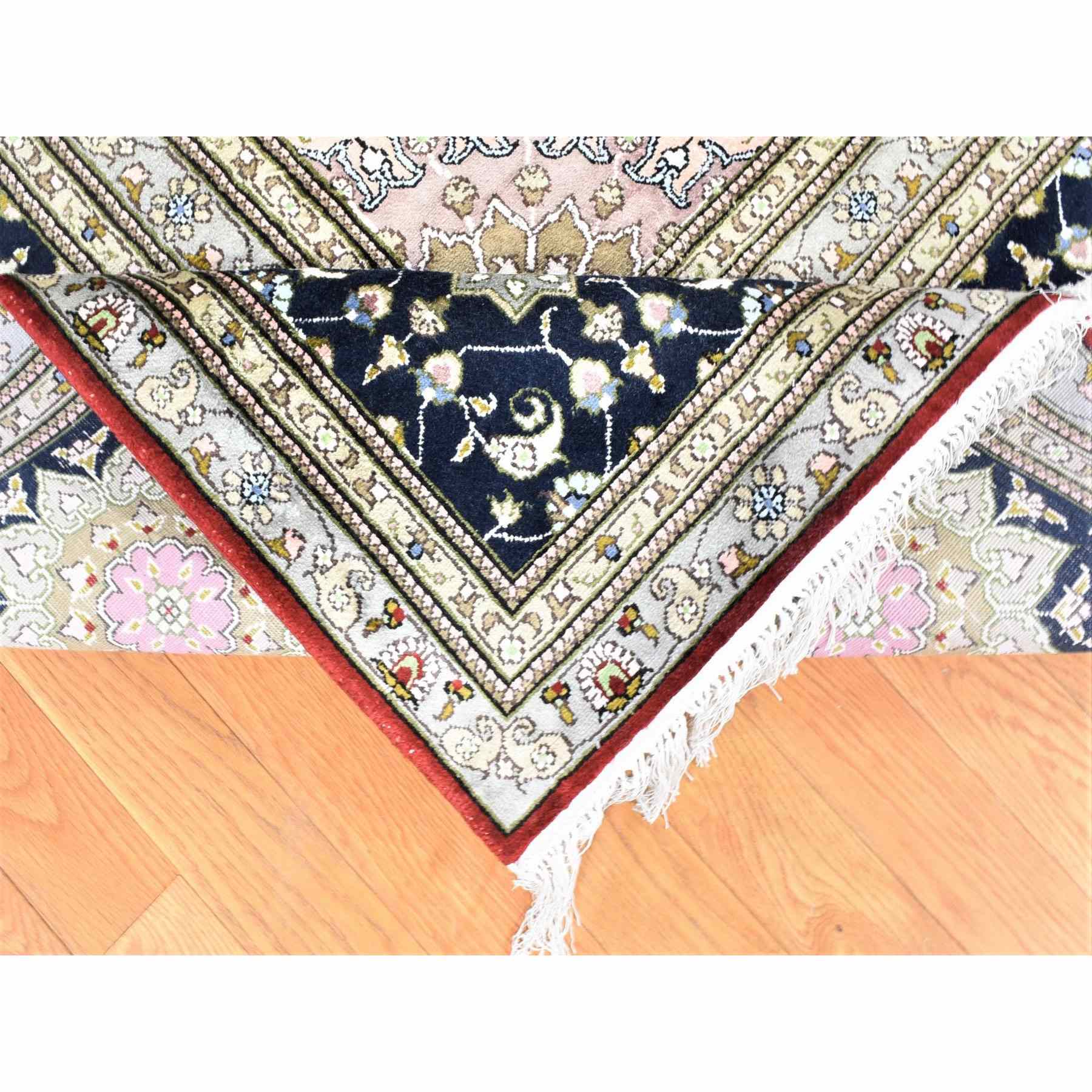 Silk-Hand-Knotted-Rug-401170