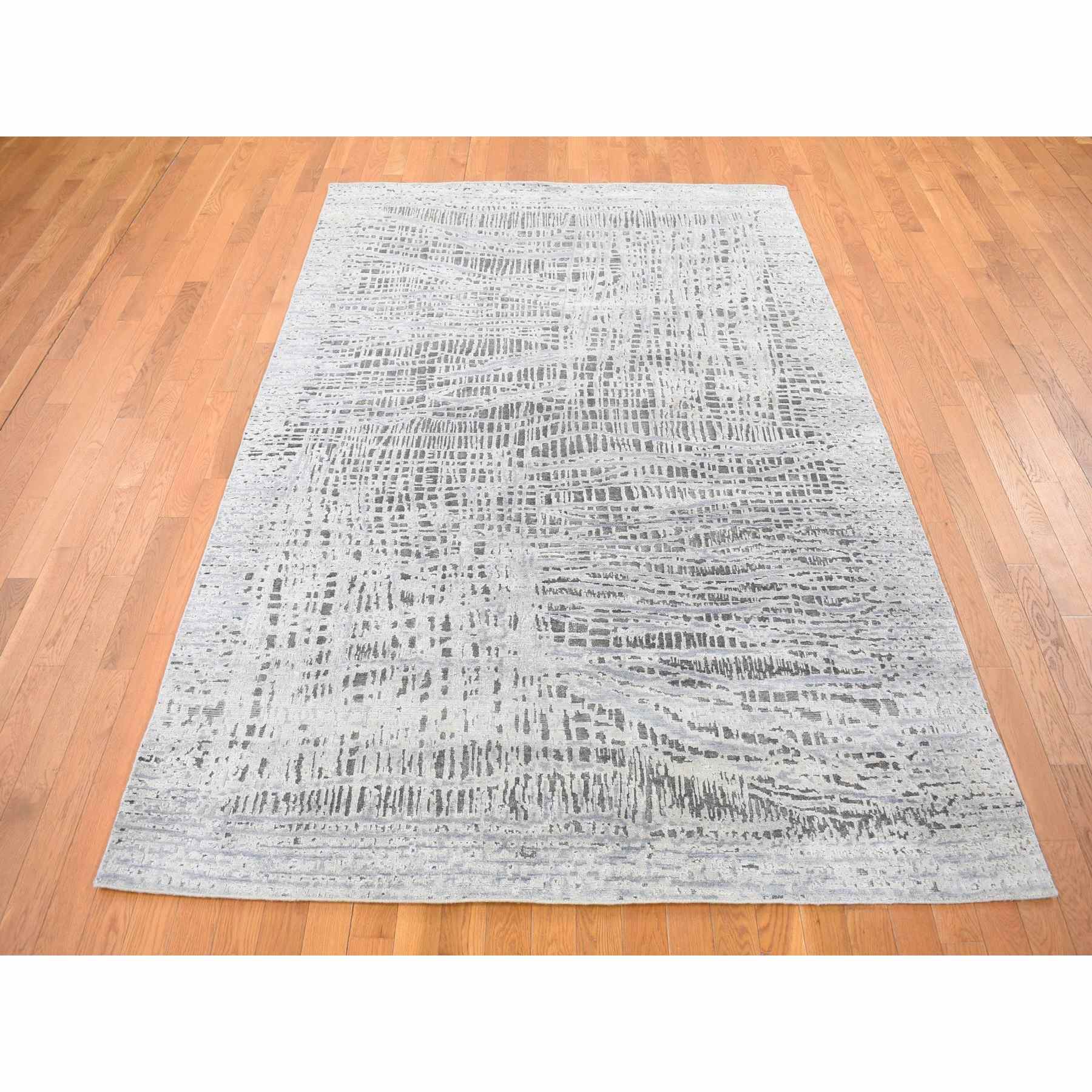 Transitional-Hand-Knotted-Rug-400480