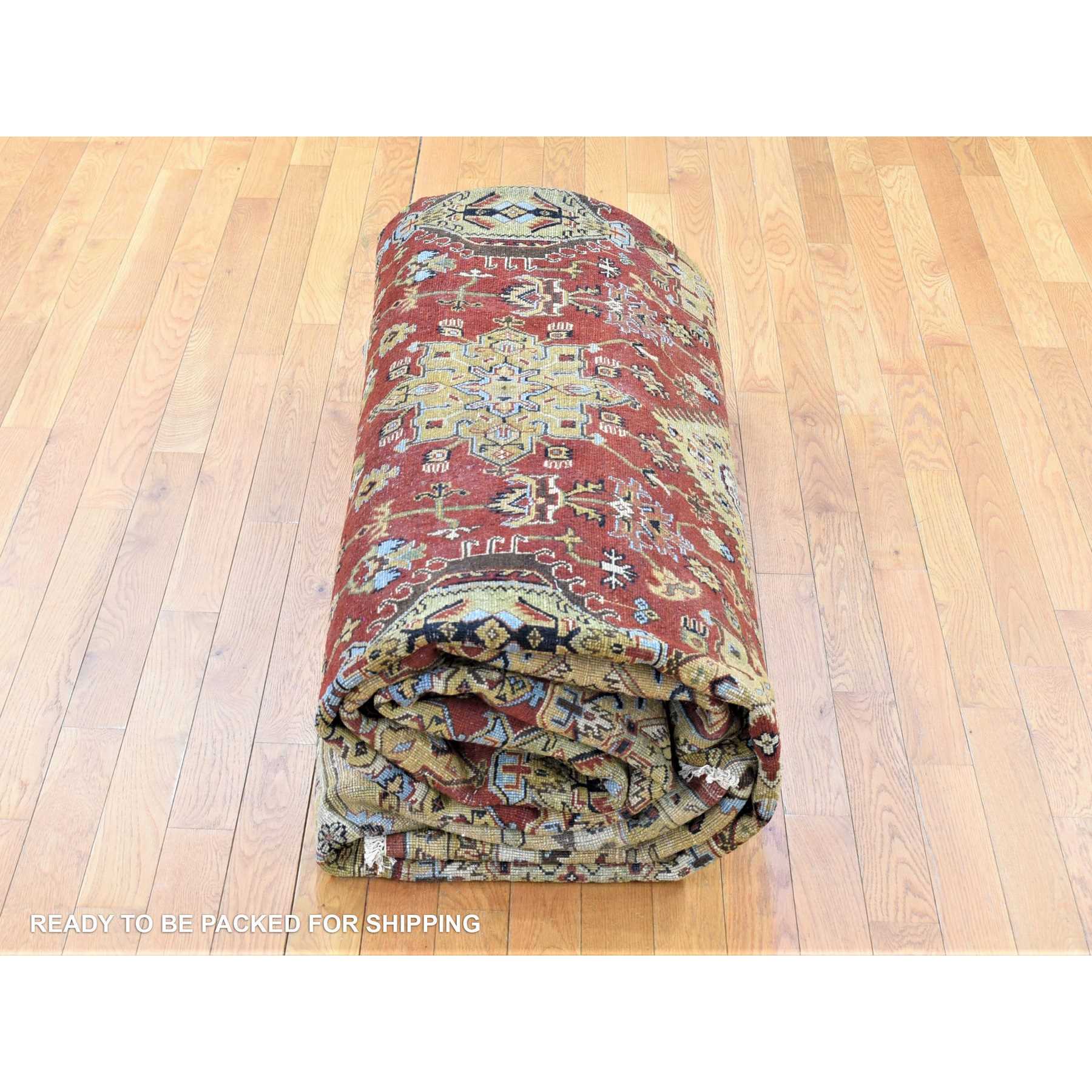 Heriz-Hand-Knotted-Rug-401110