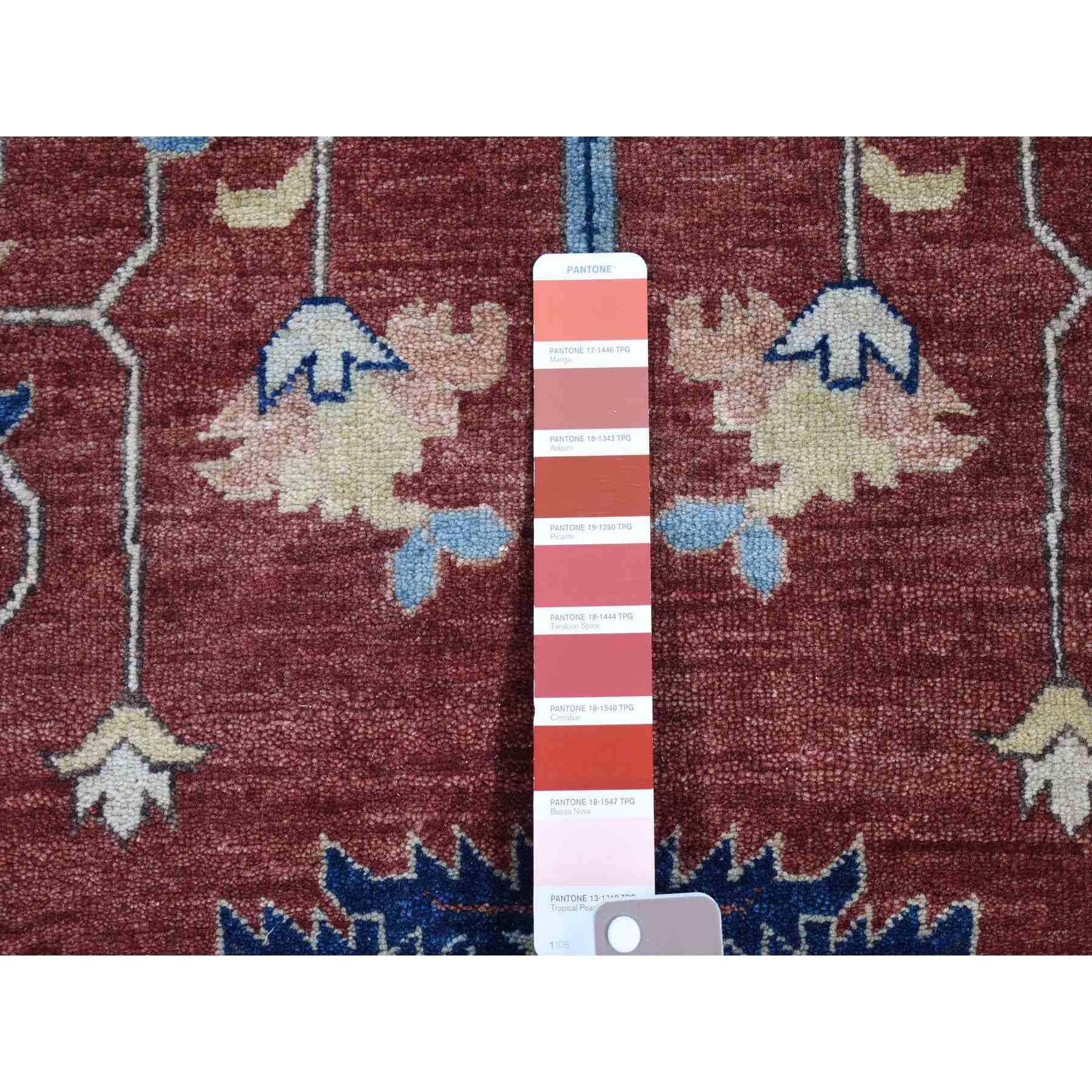 Heriz-Hand-Knotted-Rug-403170