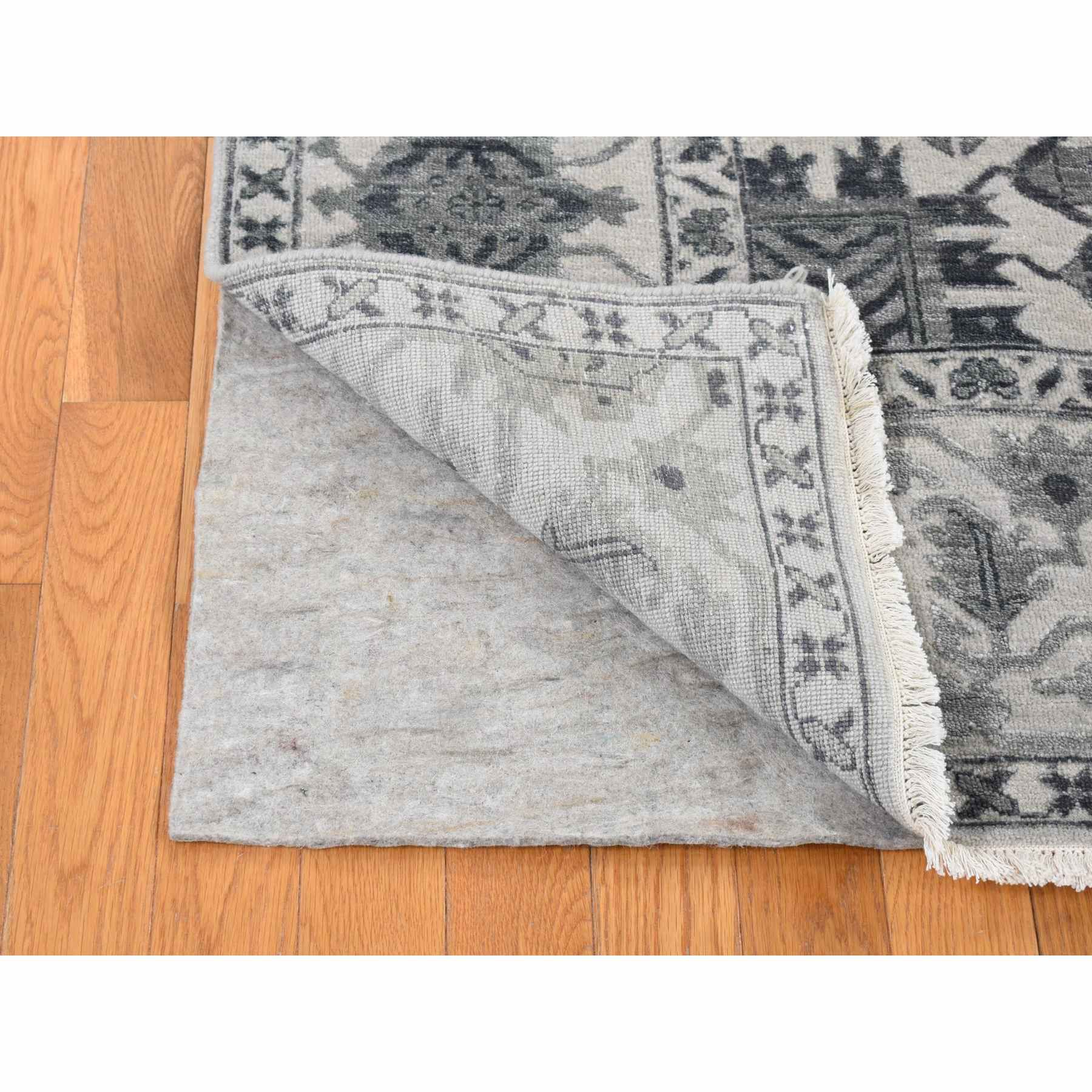 Heriz-Hand-Knotted-Rug-403670
