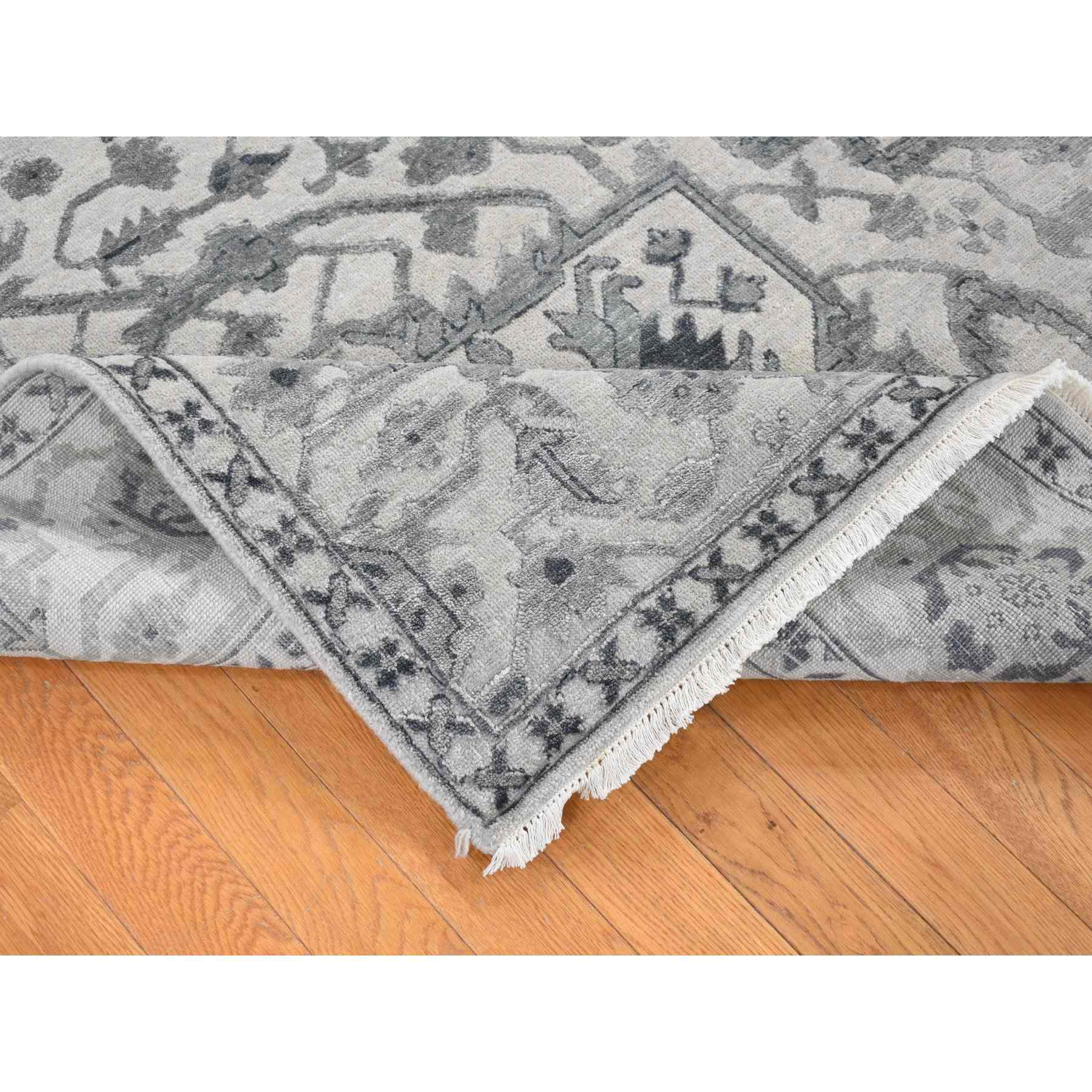 Heriz-Hand-Knotted-Rug-403670