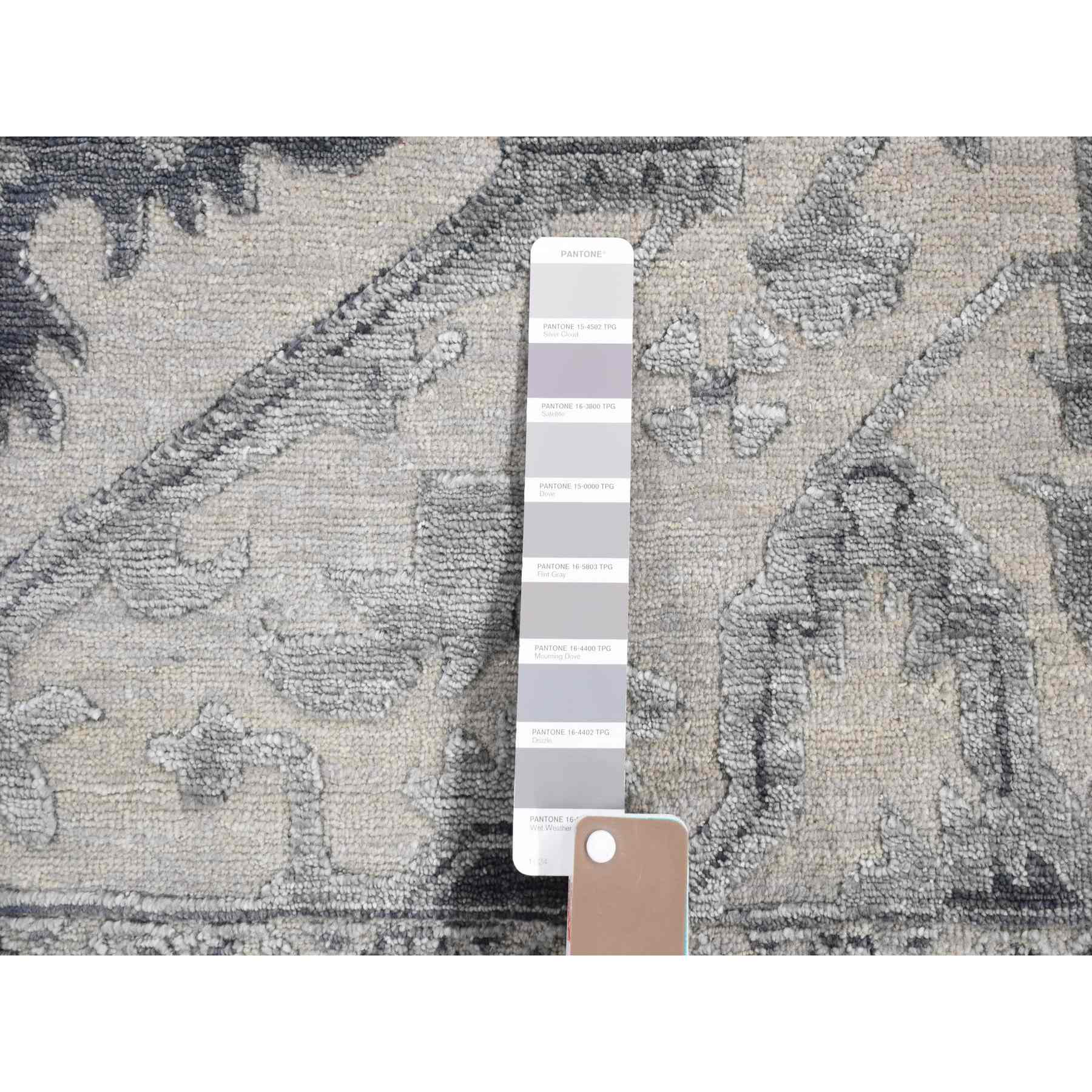 Heriz-Hand-Knotted-Rug-403670