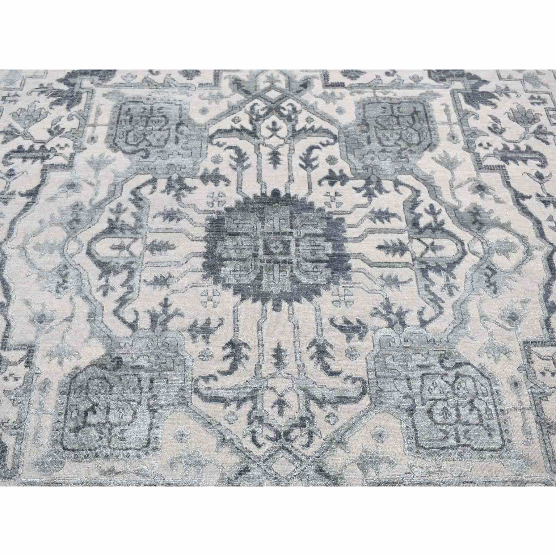 Heriz-Hand-Knotted-Rug-403670
