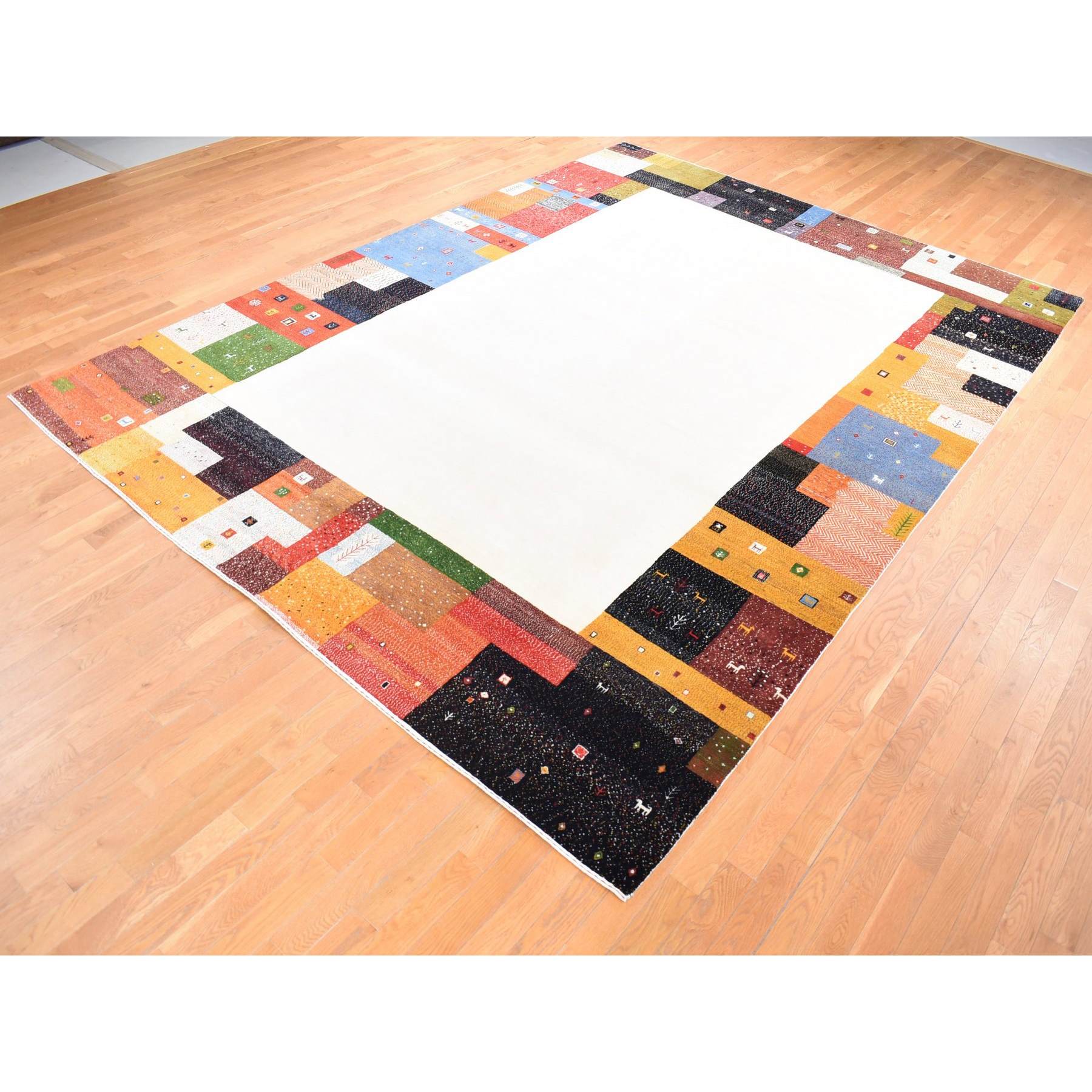 Modern-and-Contemporary-Hand-Knotted-Rug-403230