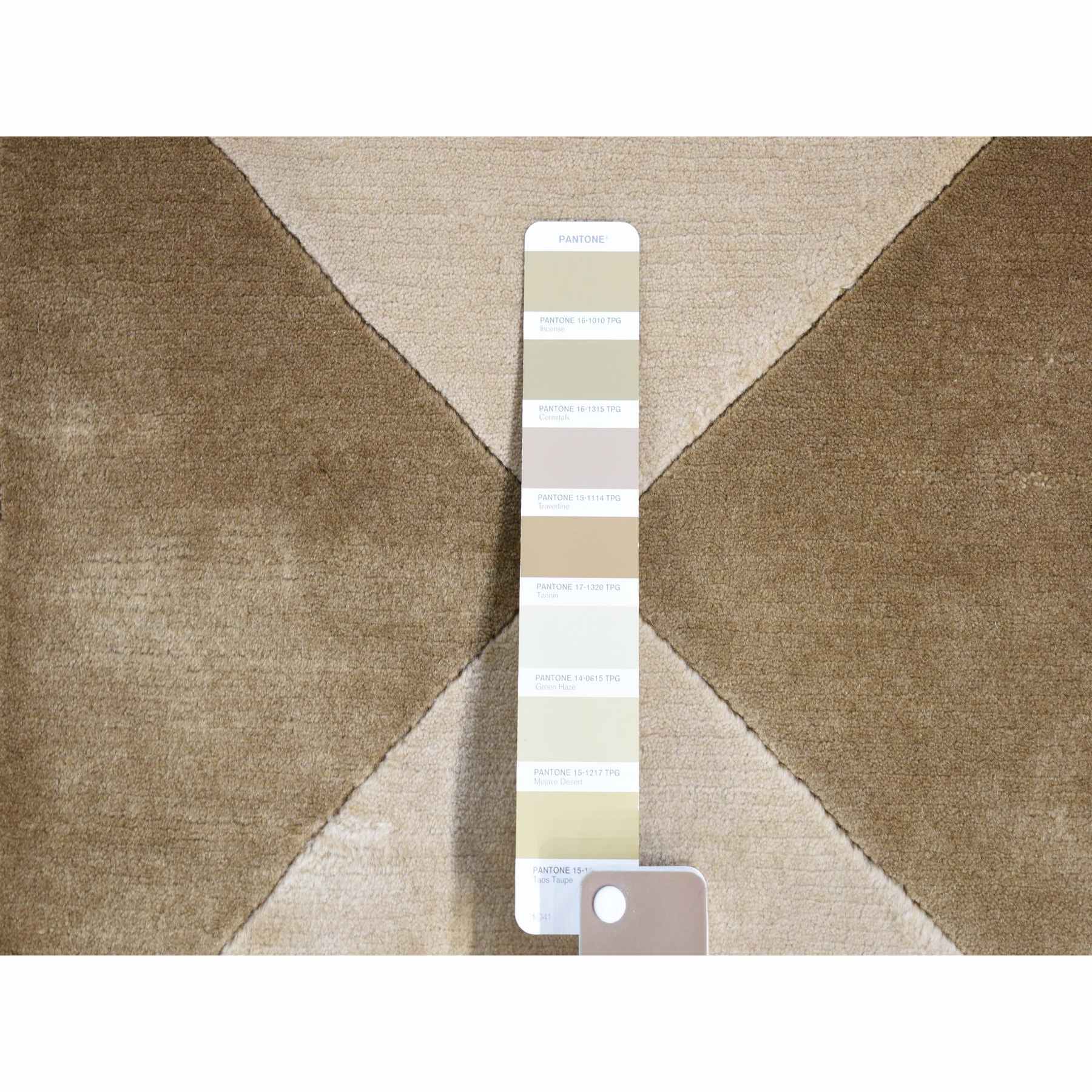 Modern-and-Contemporary-Hand-Knotted-Rug-403360